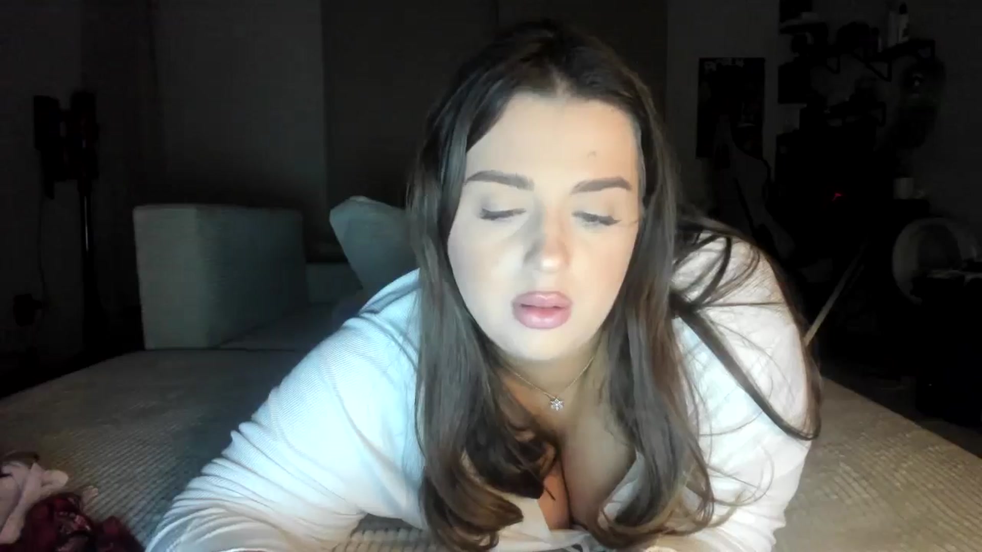 Gallery image thumbnail from IamAlishaBaby's myfreecams stream on, 06/25/2024, 24:20 image 9 of 20