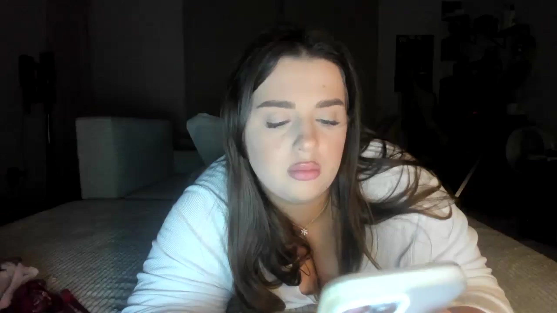 Gallery image thumbnail from IamAlishaBaby's myfreecams stream on, 06/25/2024, 24:20 image 3 of 20