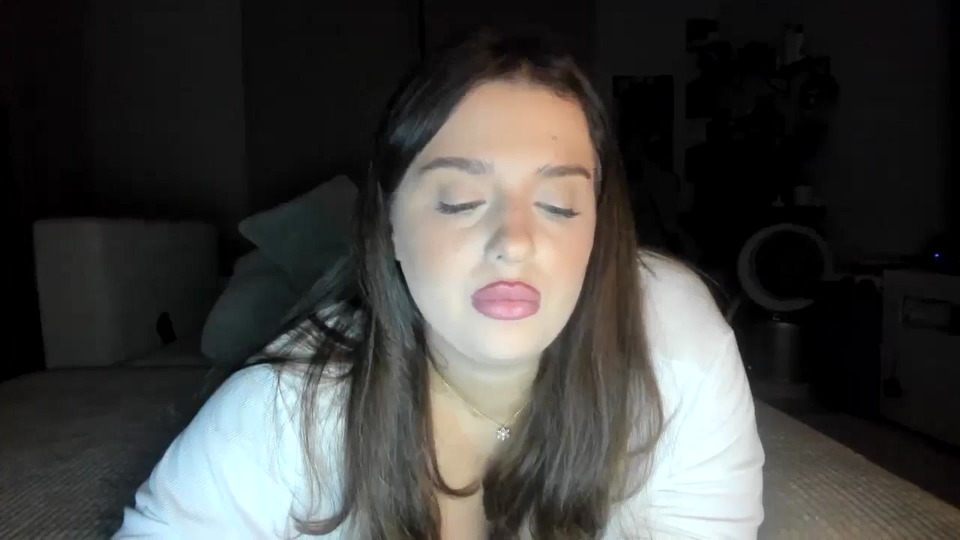 Gallery image thumbnail from IamAlishaBaby's myfreecams stream on, 06/28/2024, 24:42 image 11 of 20