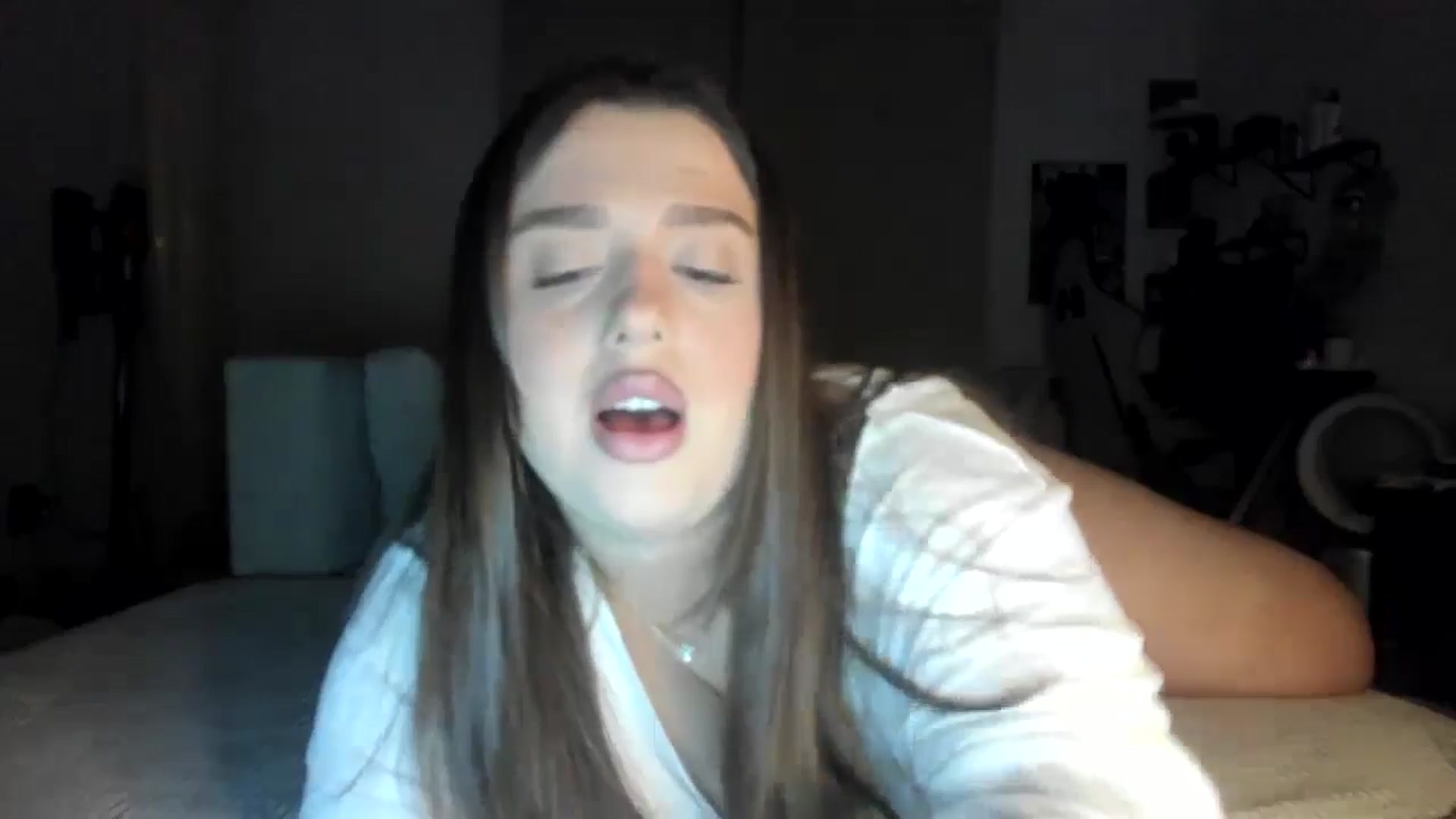 Gallery image thumbnail from IamAlishaBaby's myfreecams stream on, 06/29/2024, 23:25 image 7 of 20
