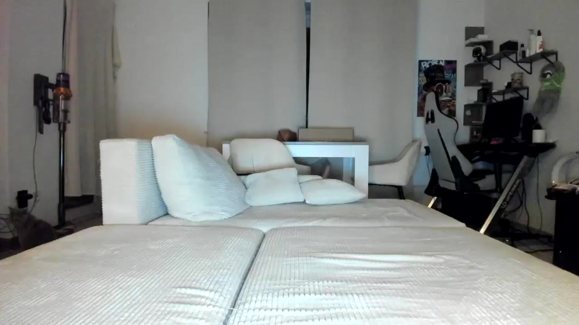 Gallery image thumbnail from IamAlishaBaby's myfreecams stream on, 07/08/2024, 23:05 image 20 of 20