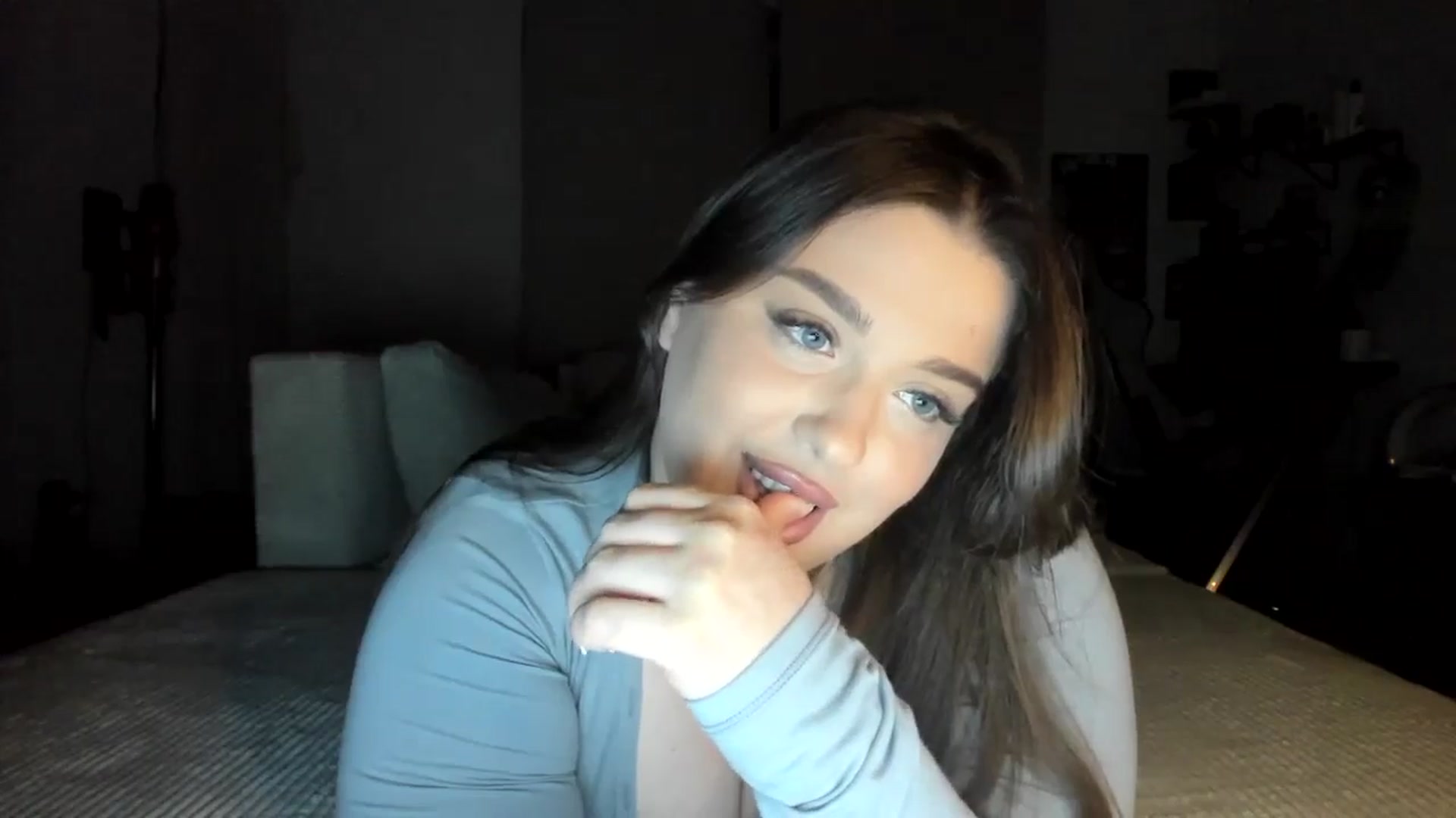 Gallery image thumbnail from IamAlishaBaby's myfreecams stream on, 07/08/2024, 23:05 image 17 of 20