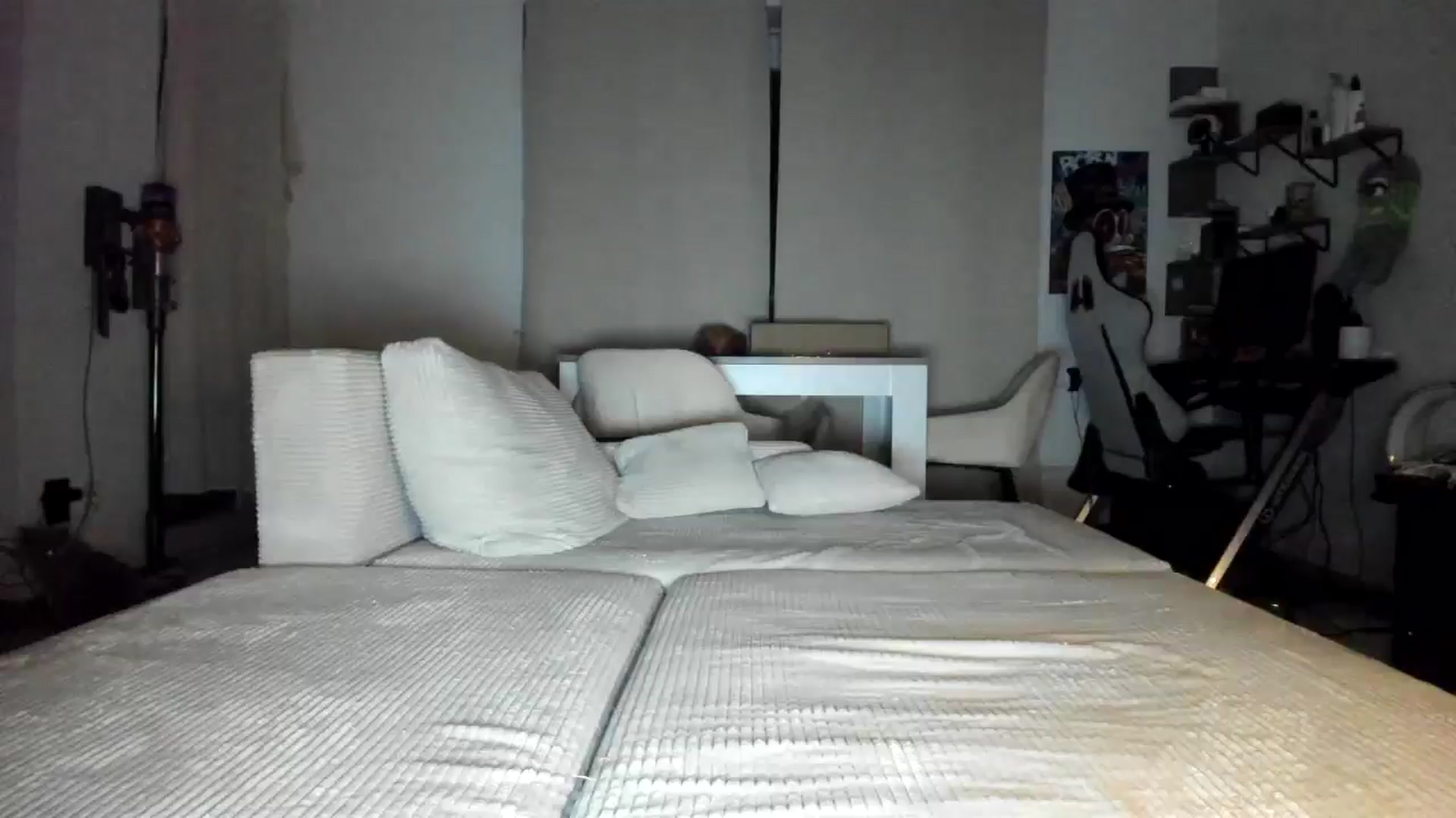 Gallery image thumbnail from IamAlishaBaby's myfreecams stream on, 07/08/2024, 23:05 image 19 of 20