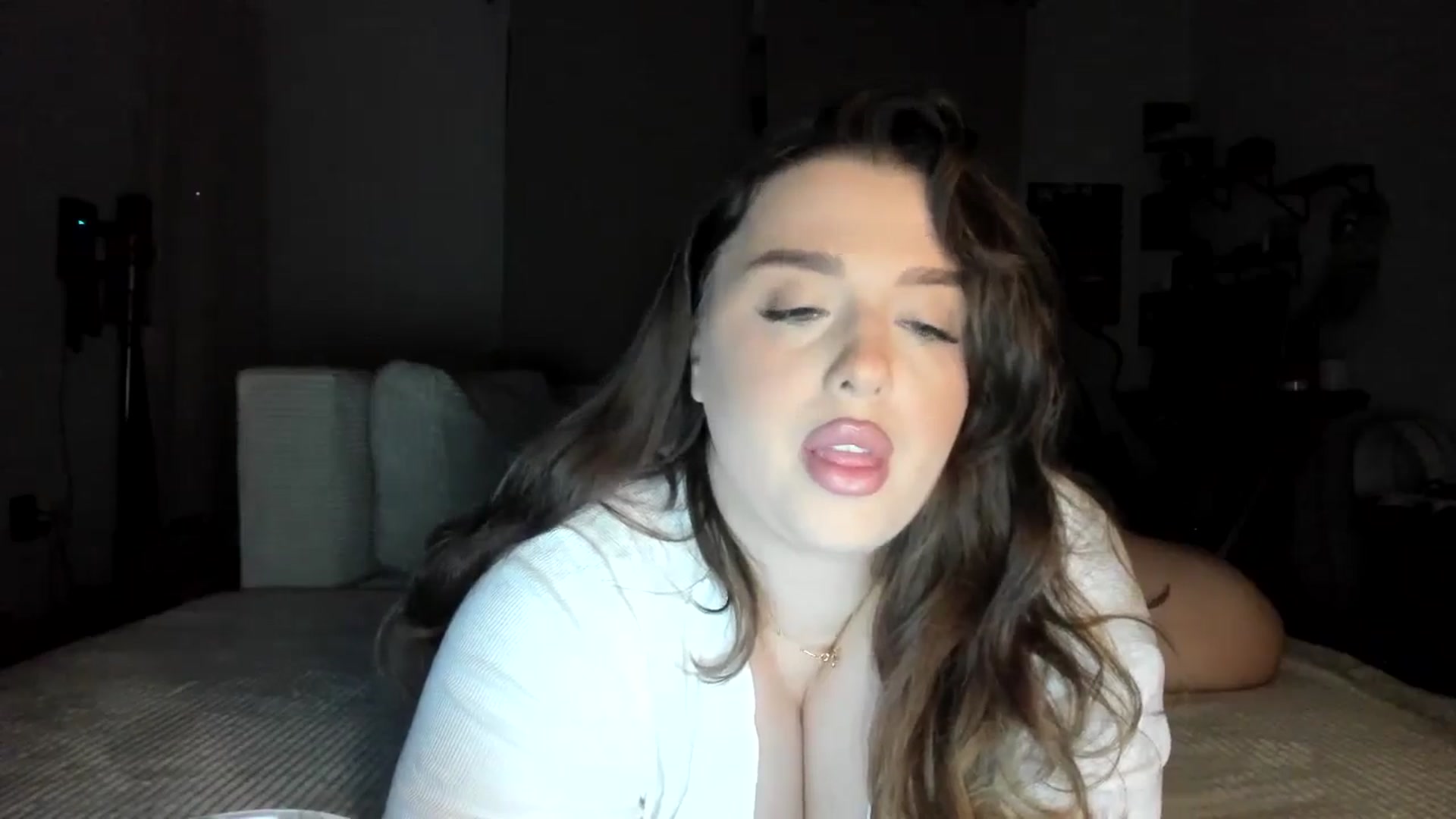Gallery image thumbnail from IamAlishaBaby's myfreecams stream on, 07/16/2024, 21:57 image 9 of 20