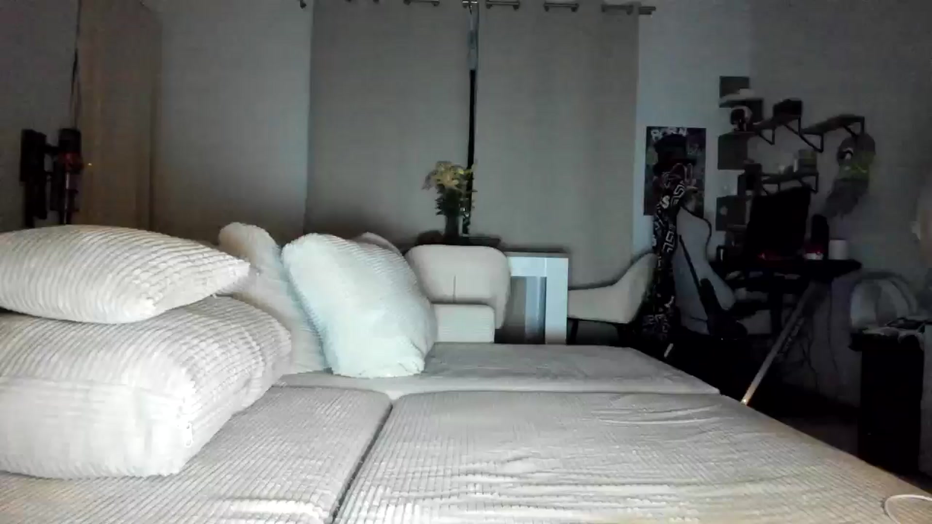 Gallery image thumbnail from IamAlishaBaby's myfreecams stream on, 07/17/2024, 21:22 image 19 of 20