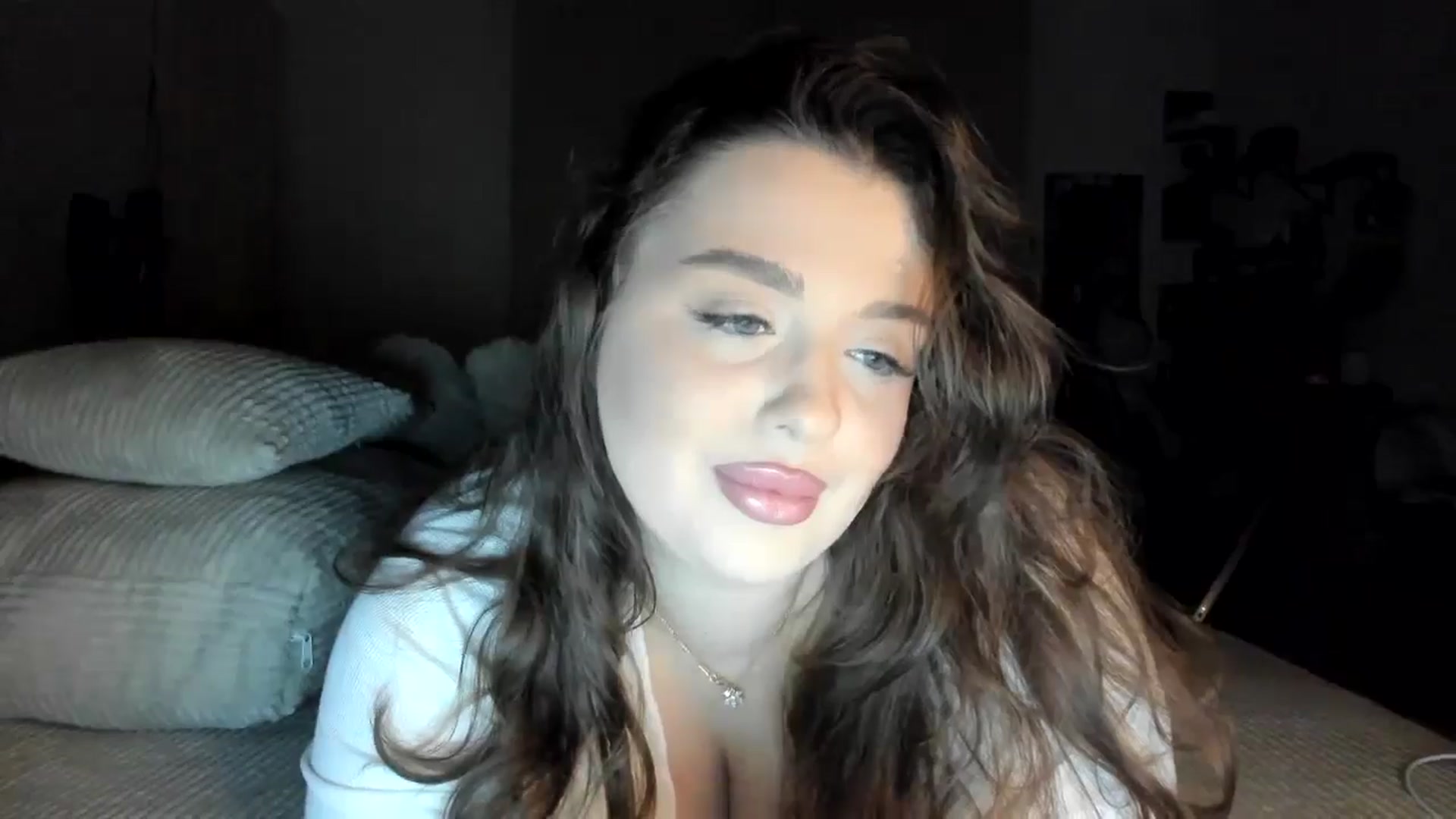 Gallery image thumbnail from IamAlishaBaby's myfreecams stream on, 07/17/2024, 21:22 image 6 of 20