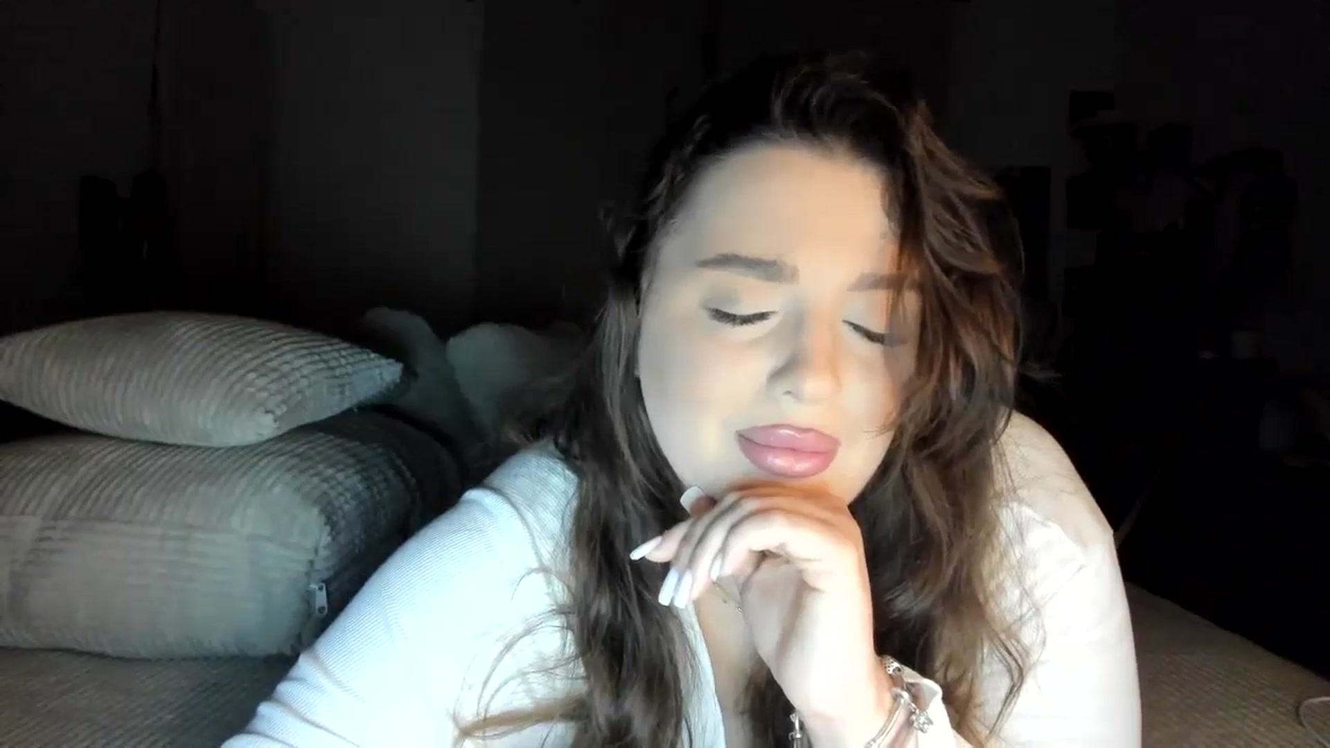 Gallery image thumbnail from IamAlishaBaby's myfreecams stream on, 07/17/2024, 21:41 image 6 of 20
