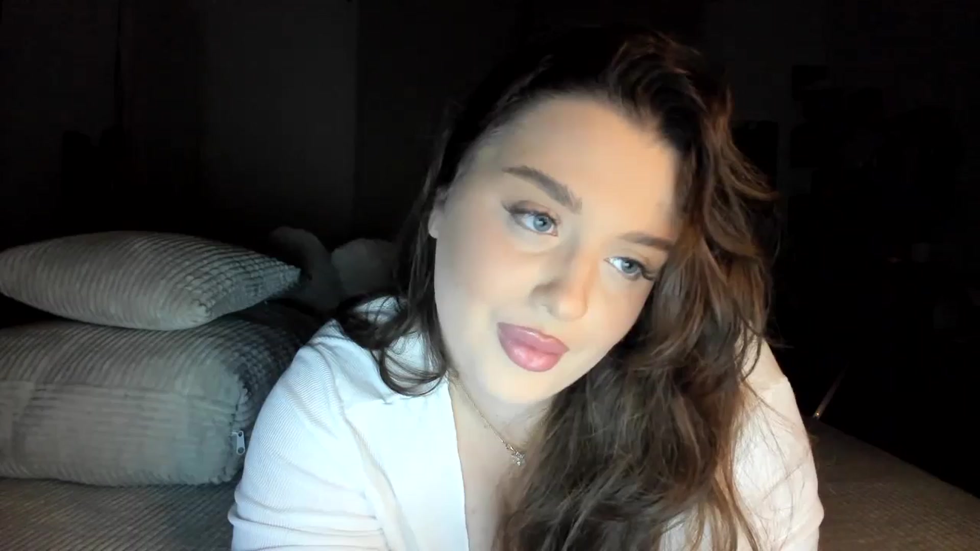 Gallery image thumbnail from IamAlishaBaby's myfreecams stream on, 07/17/2024, 21:41 image 16 of 20