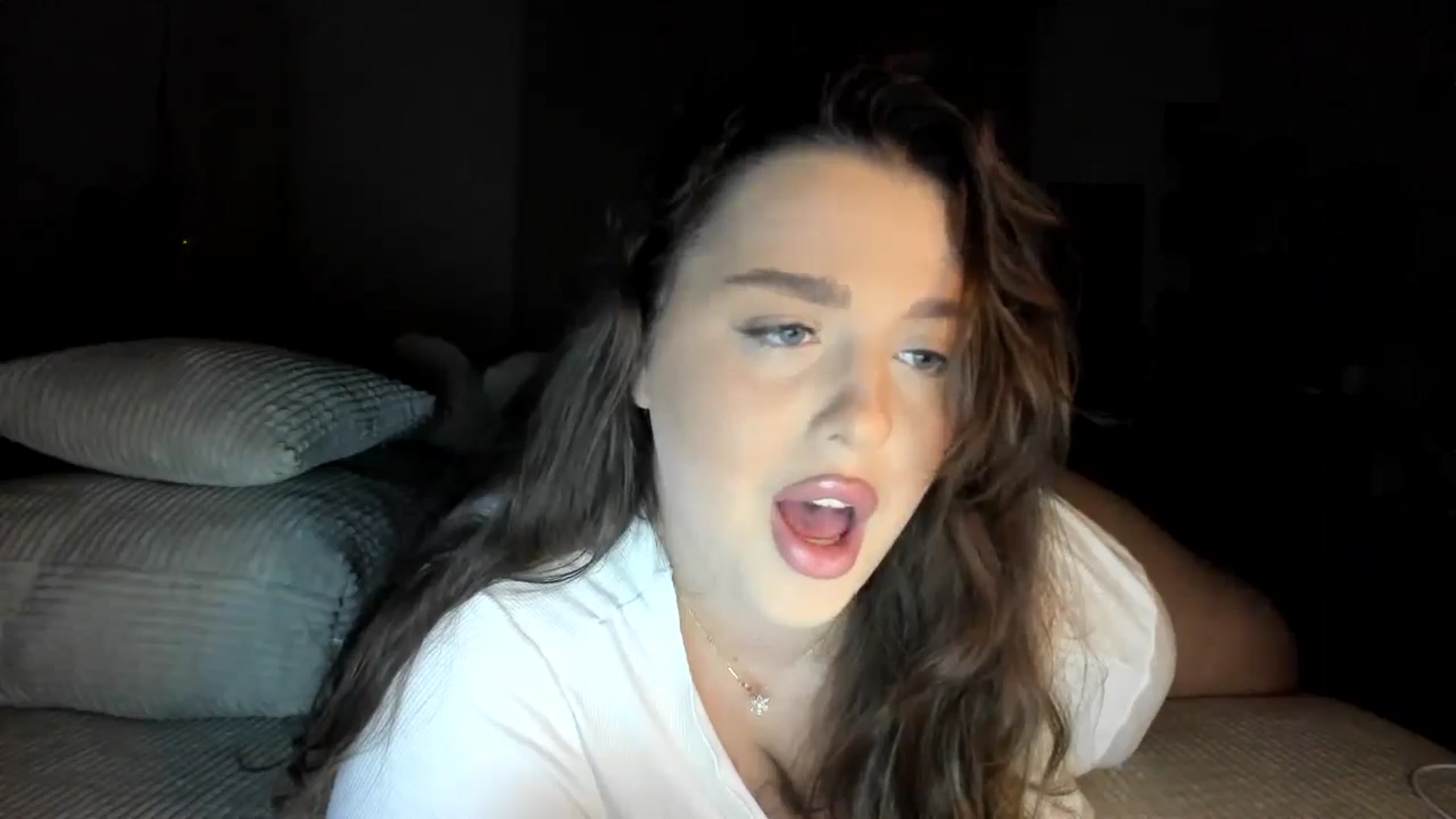 Gallery image thumbnail from IamAlishaBaby's myfreecams stream on, 07/17/2024, 21:41 image 8 of 20