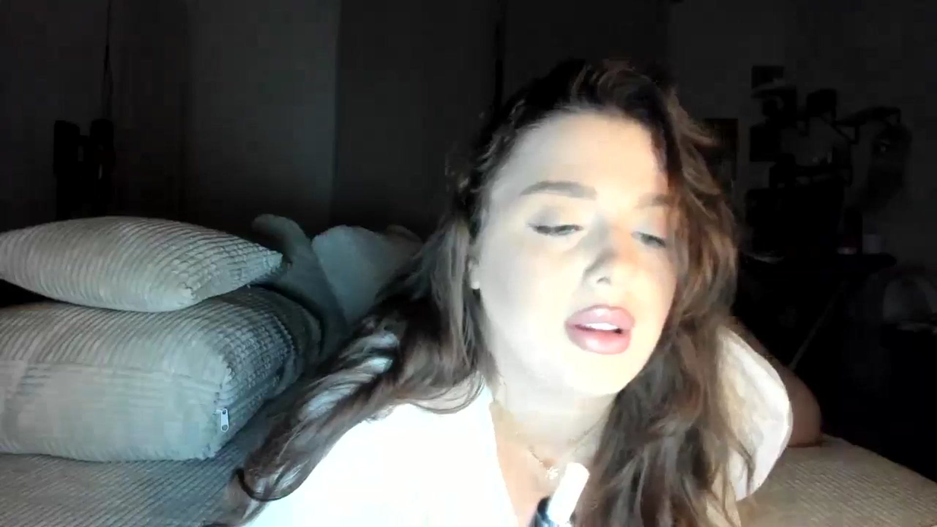 Gallery image thumbnail from IamAlishaBaby's myfreecams stream on, 07/17/2024, 21:41 image 11 of 20