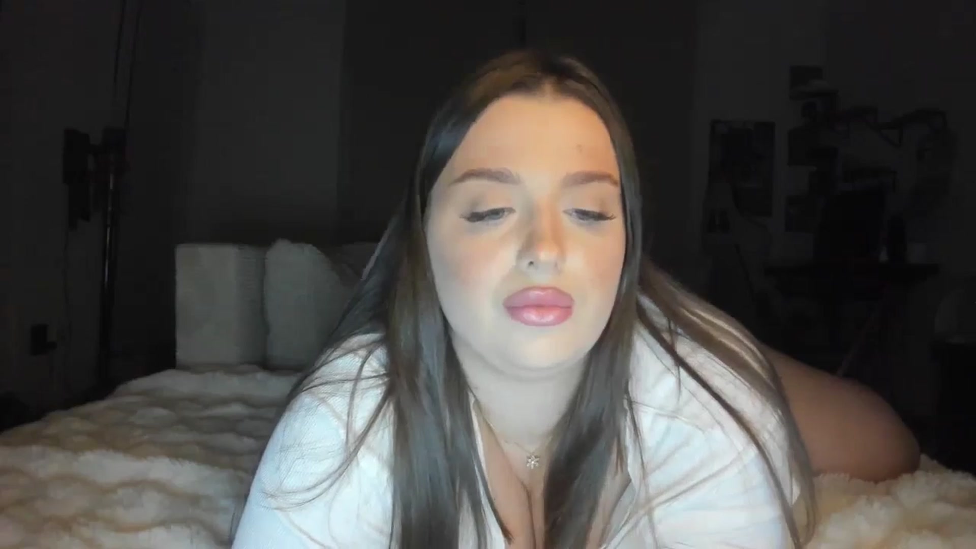 Gallery image thumbnail from IamAlishaBaby's myfreecams stream on, 08/06/2024, 21:51 image 15 of 20