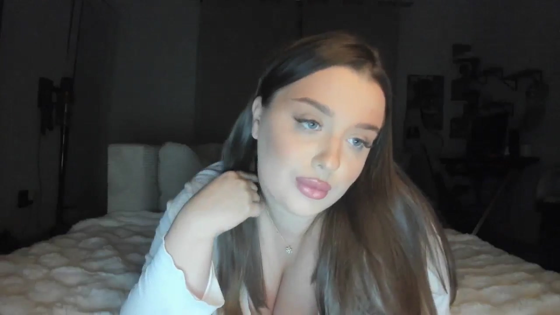 Gallery image thumbnail from IamAlishaBaby's myfreecams stream on, 08/06/2024, 21:51 image 6 of 20