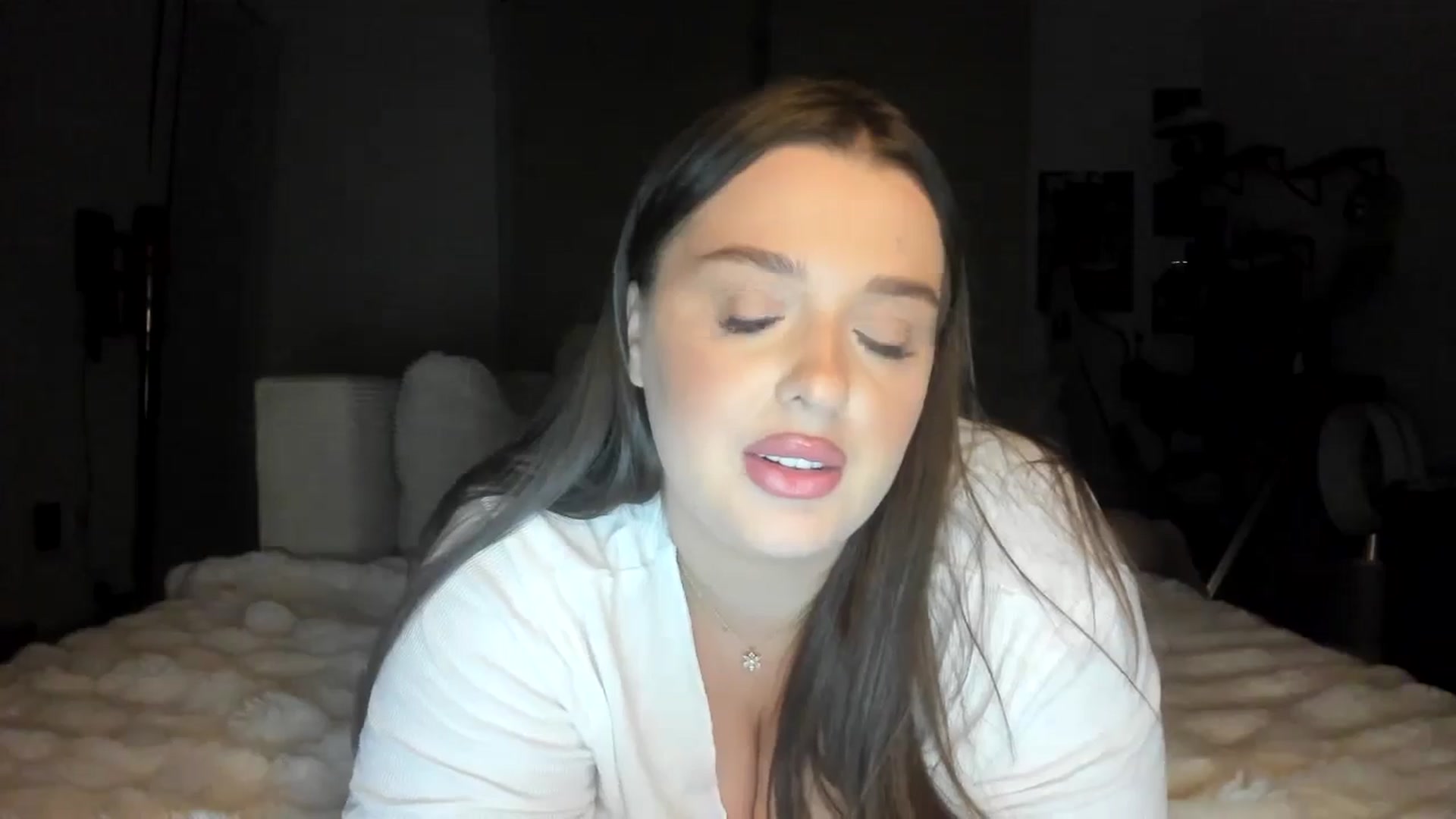 Gallery image thumbnail from IamAlishaBaby's myfreecams stream on, 08/11/2024, 21:11 image 8 of 20