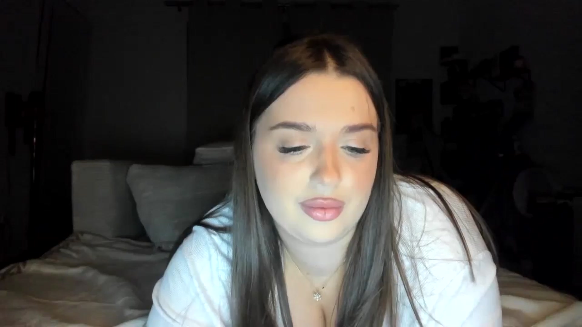 Gallery image thumbnail from IamAlishaBaby's myfreecams stream on, 09/17/2024, 22:02 image 12 of 20