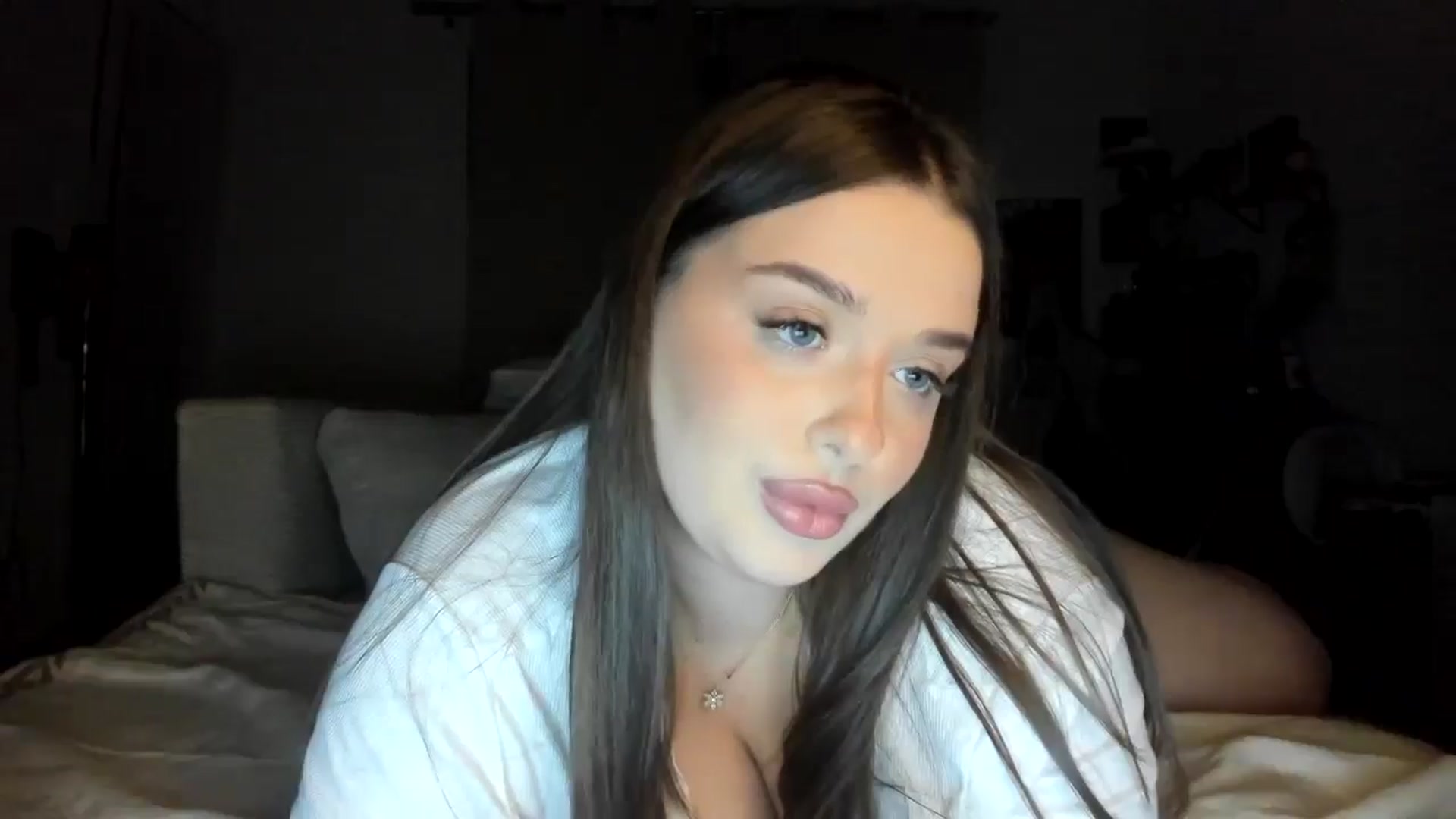 Gallery image thumbnail from IamAlishaBaby's myfreecams stream on, 09/17/2024, 22:02 image 9 of 20