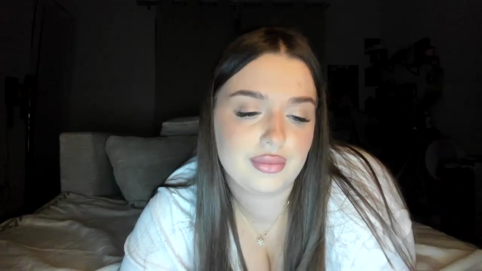 Gallery image thumbnail from IamAlishaBaby's myfreecams stream on, 09/17/2024, 22:02 image 11 of 20