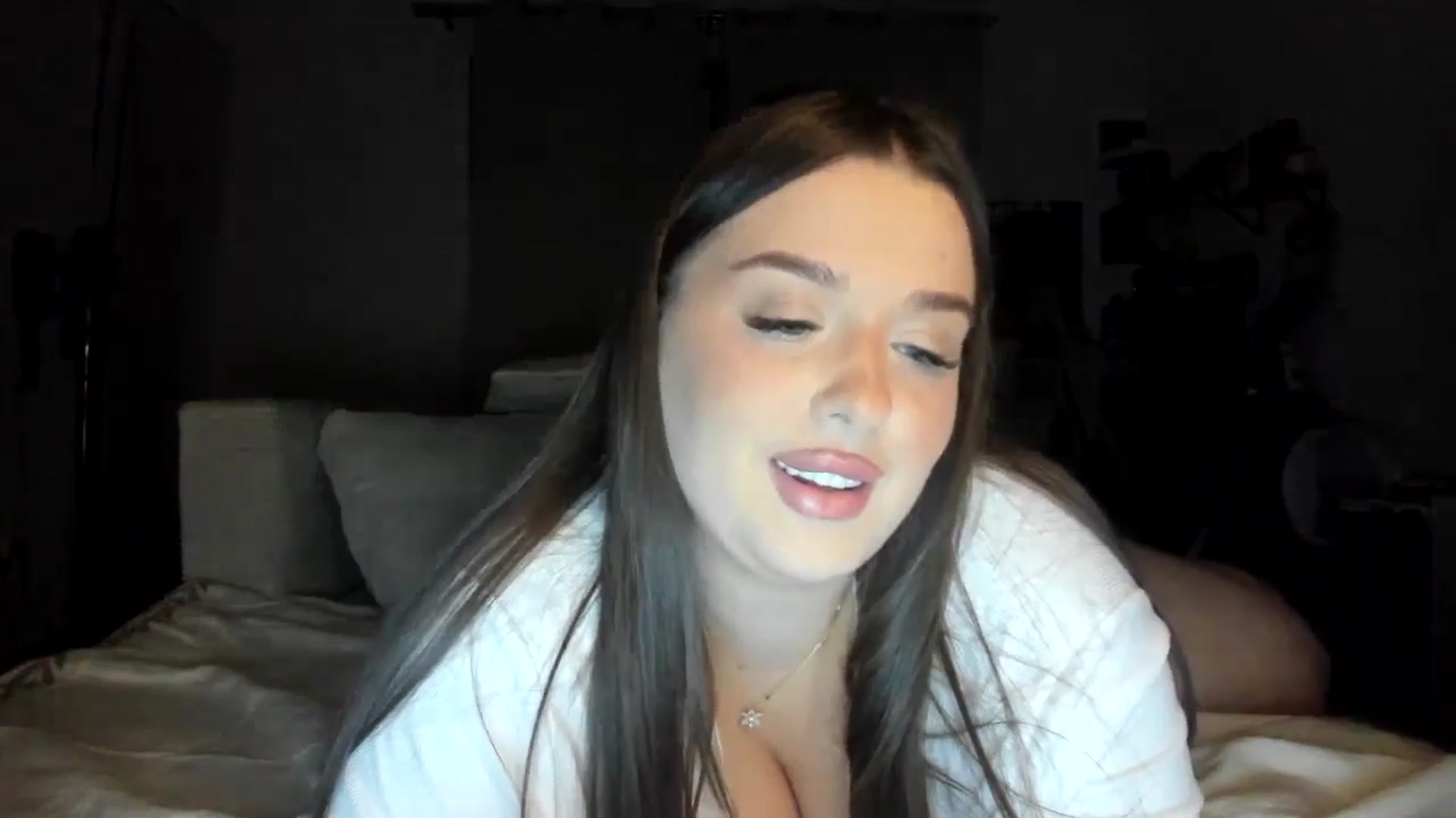 Gallery image thumbnail from IamAlishaBaby's myfreecams stream on, 09/17/2024, 22:02 image 8 of 20