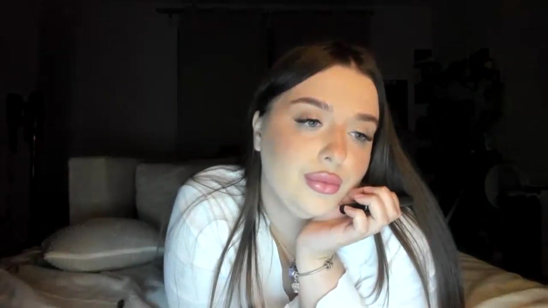 Gallery image thumbnail from IamAlishaBaby's myfreecams stream on, 09/17/2024, 23:28 image 13 of 20