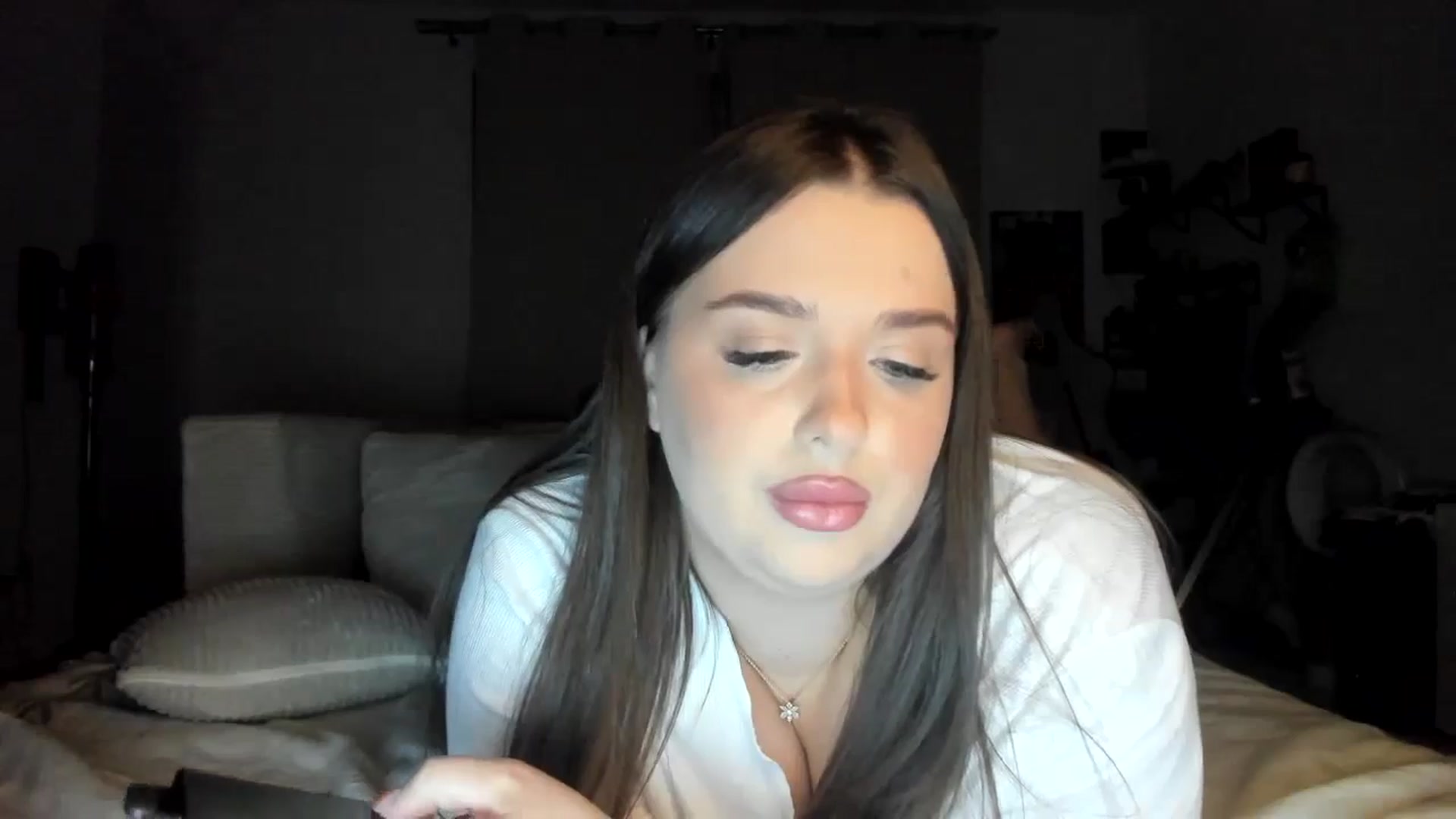 Gallery image thumbnail from IamAlishaBaby's myfreecams stream on, 09/17/2024, 23:28 image 12 of 20