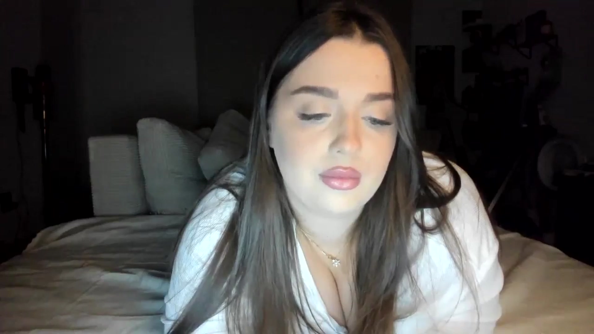 Gallery image thumbnail from IamAlishaBaby's myfreecams stream on, 09/18/2024, 20:31 image 15 of 20