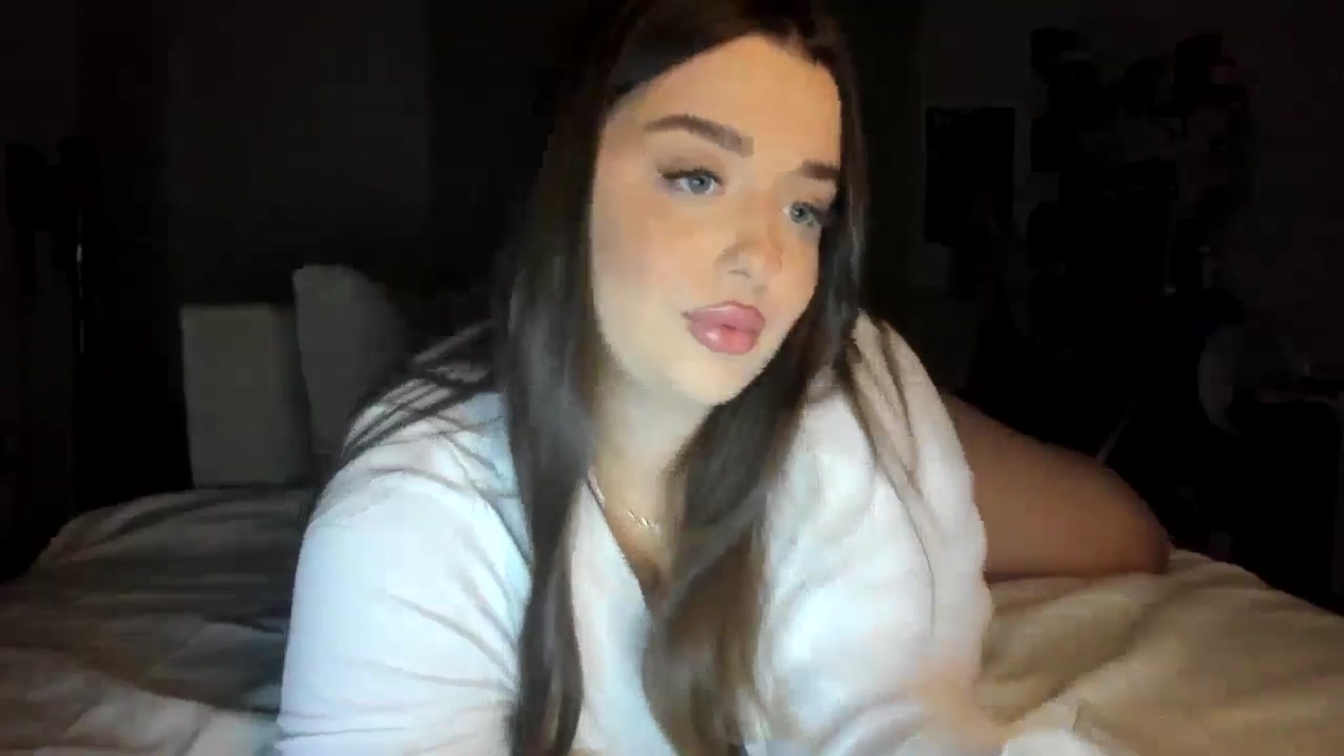 Gallery image thumbnail from IamAlishaBaby's myfreecams stream on, 09/18/2024, 20:31 image 11 of 20