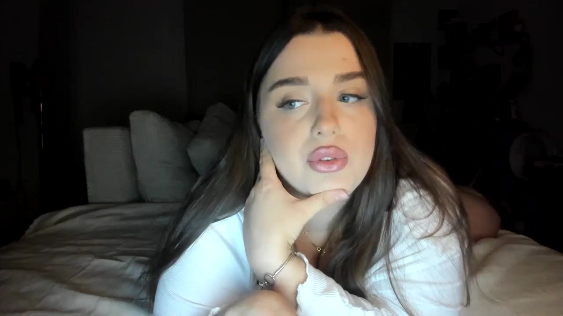 Gallery image thumbnail from IamAlishaBaby's myfreecams stream on, 09/18/2024, 20:31 image 7 of 20