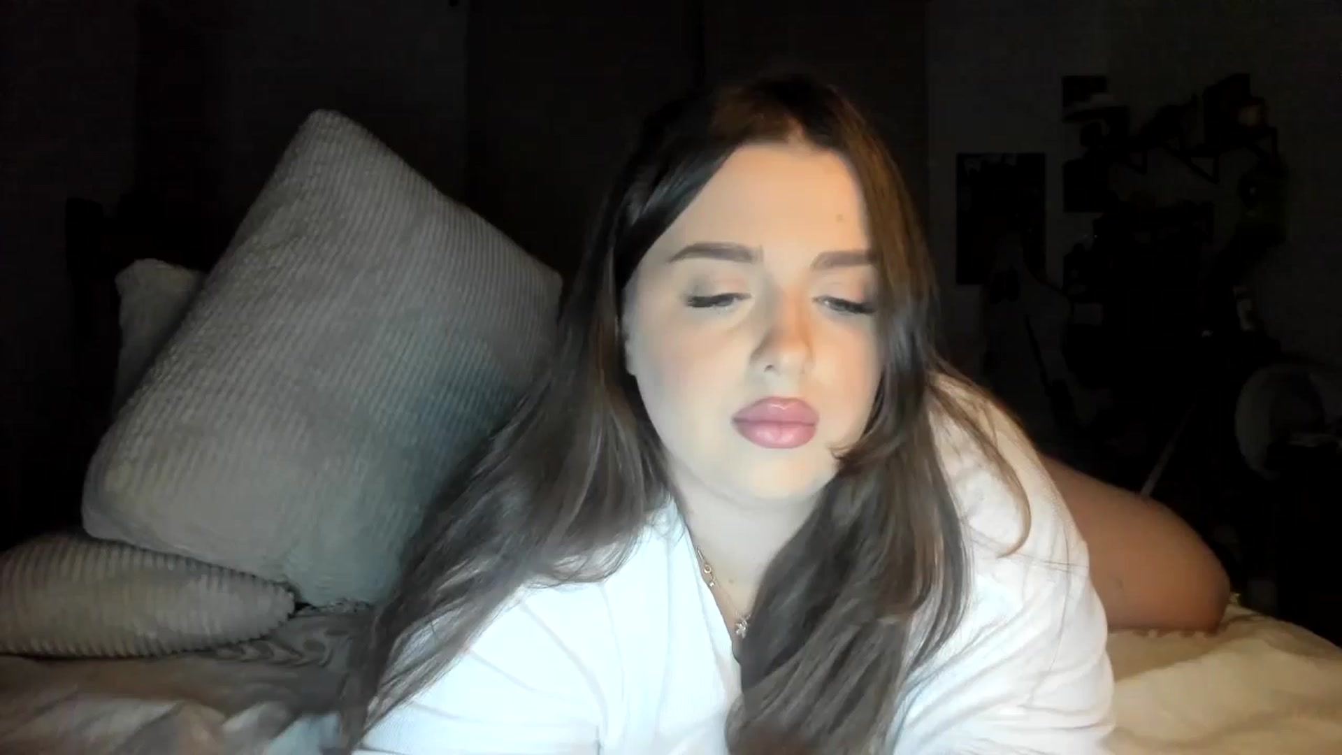 Gallery image thumbnail from IamAlishaBaby's myfreecams stream on, 09/19/2024, 22:28 image 10 of 20