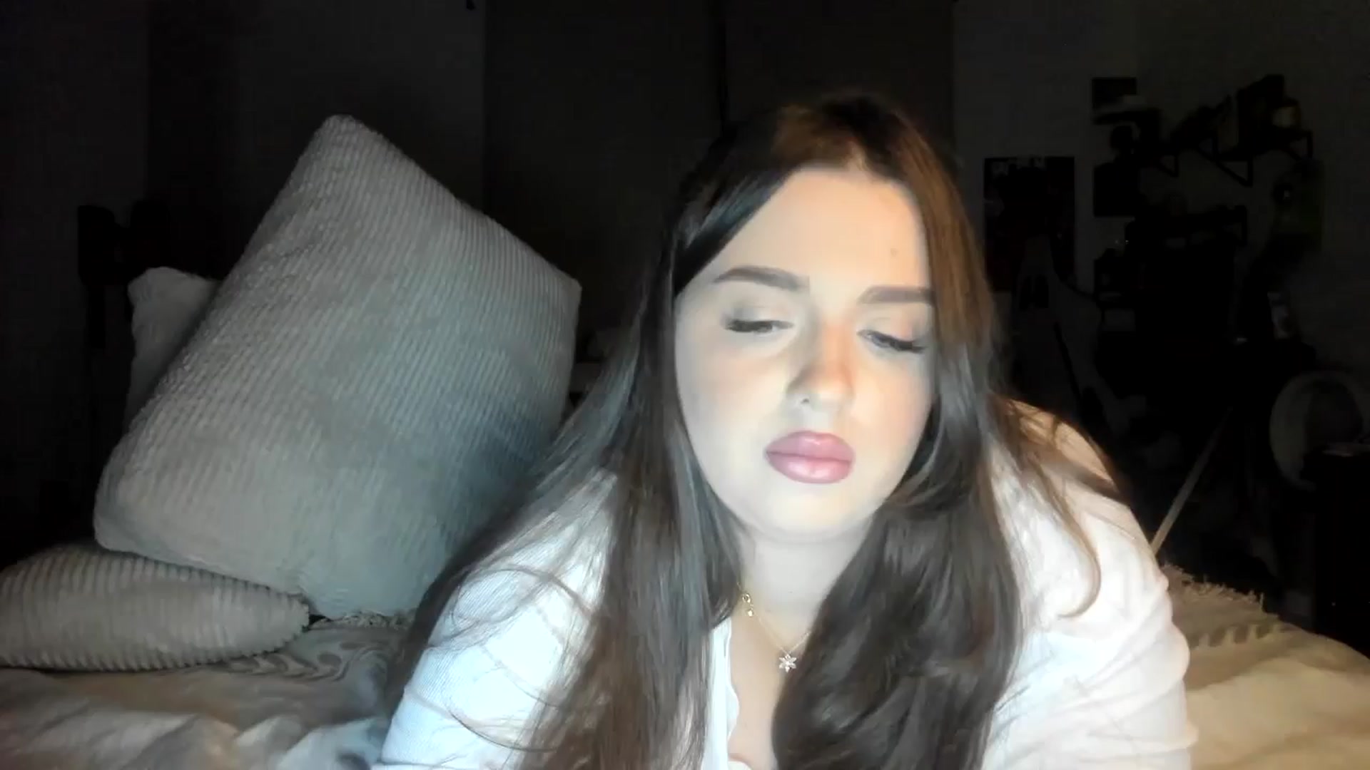 Gallery image thumbnail from IamAlishaBaby's myfreecams stream on, 09/19/2024, 22:28 image 12 of 20