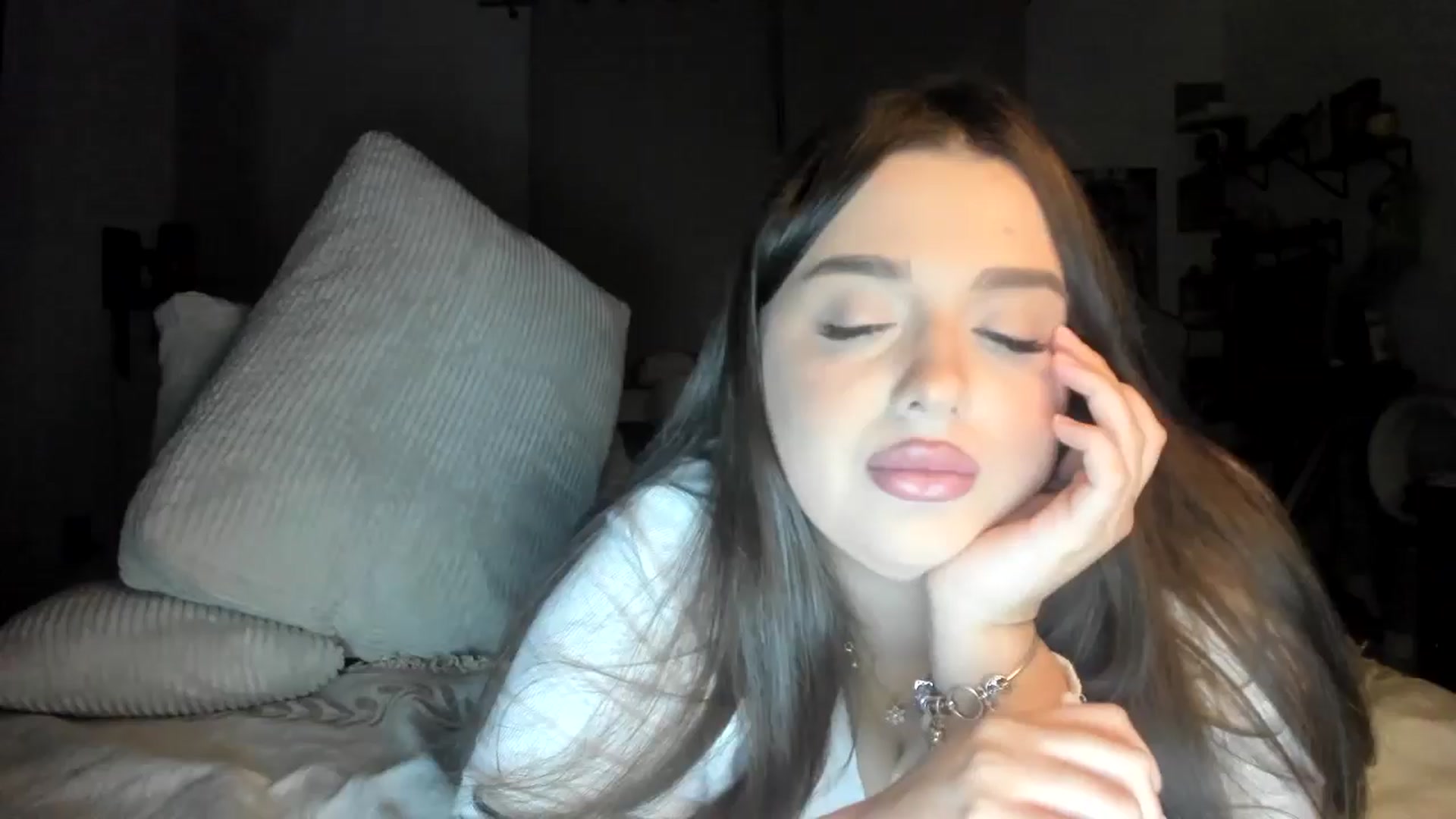 Gallery image thumbnail from IamAlishaBaby's myfreecams stream on, 09/19/2024, 22:28 image 14 of 20