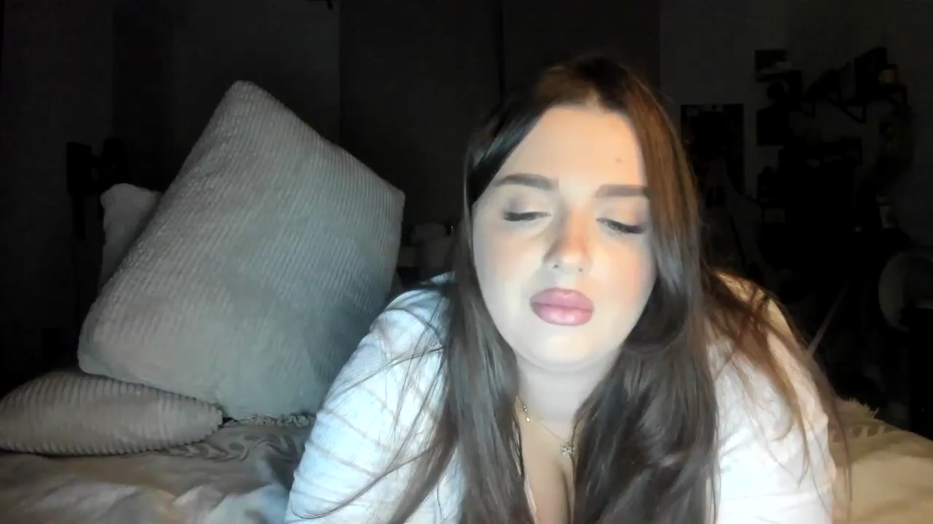 Gallery image thumbnail from IamAlishaBaby's myfreecams stream on, 09/19/2024, 22:28 image 16 of 20
