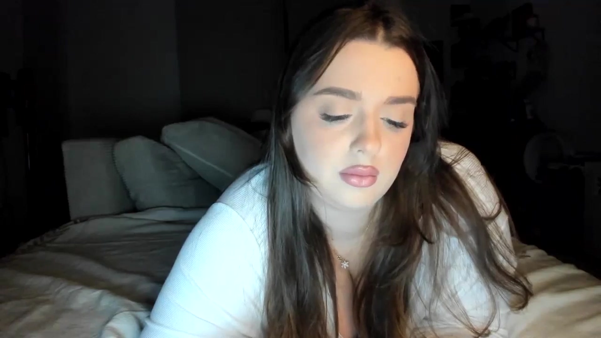 Gallery image thumbnail from IamAlishaBaby's myfreecams stream on, 09/20/2024, 20:41 image 17 of 20