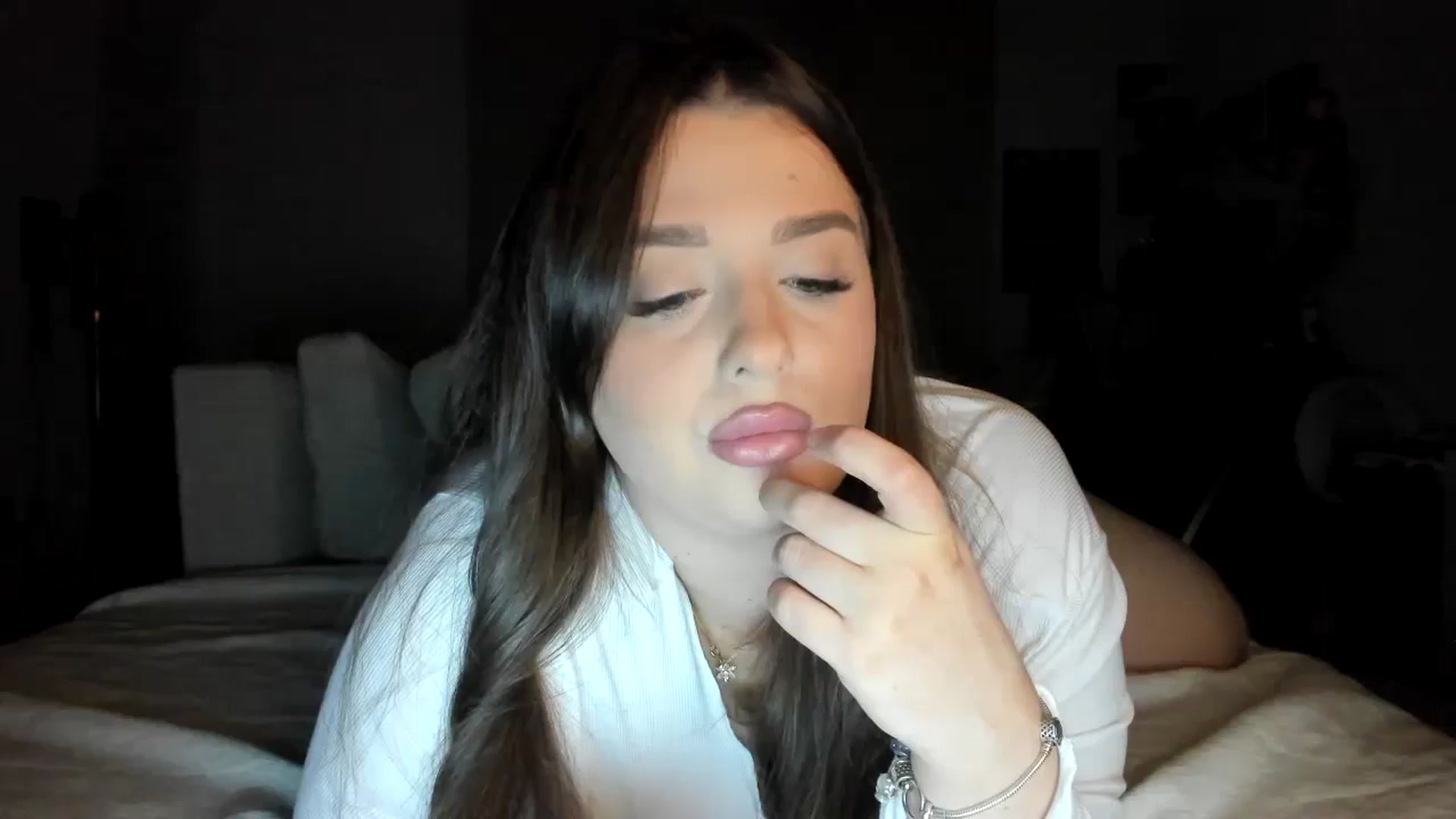 Gallery image thumbnail from IamAlishaBaby's myfreecams stream on, 09/23/2024, 20:40 image 19 of 20