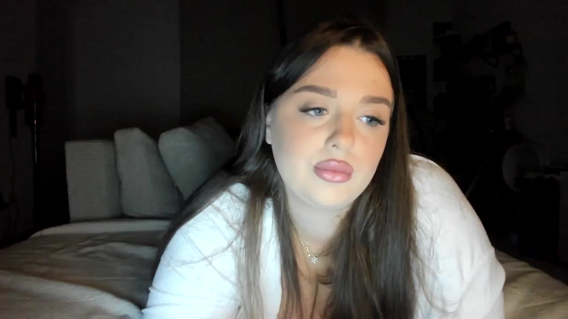 Gallery image thumbnail from IamAlishaBaby's myfreecams stream on, 09/23/2024, 20:40 image 15 of 20