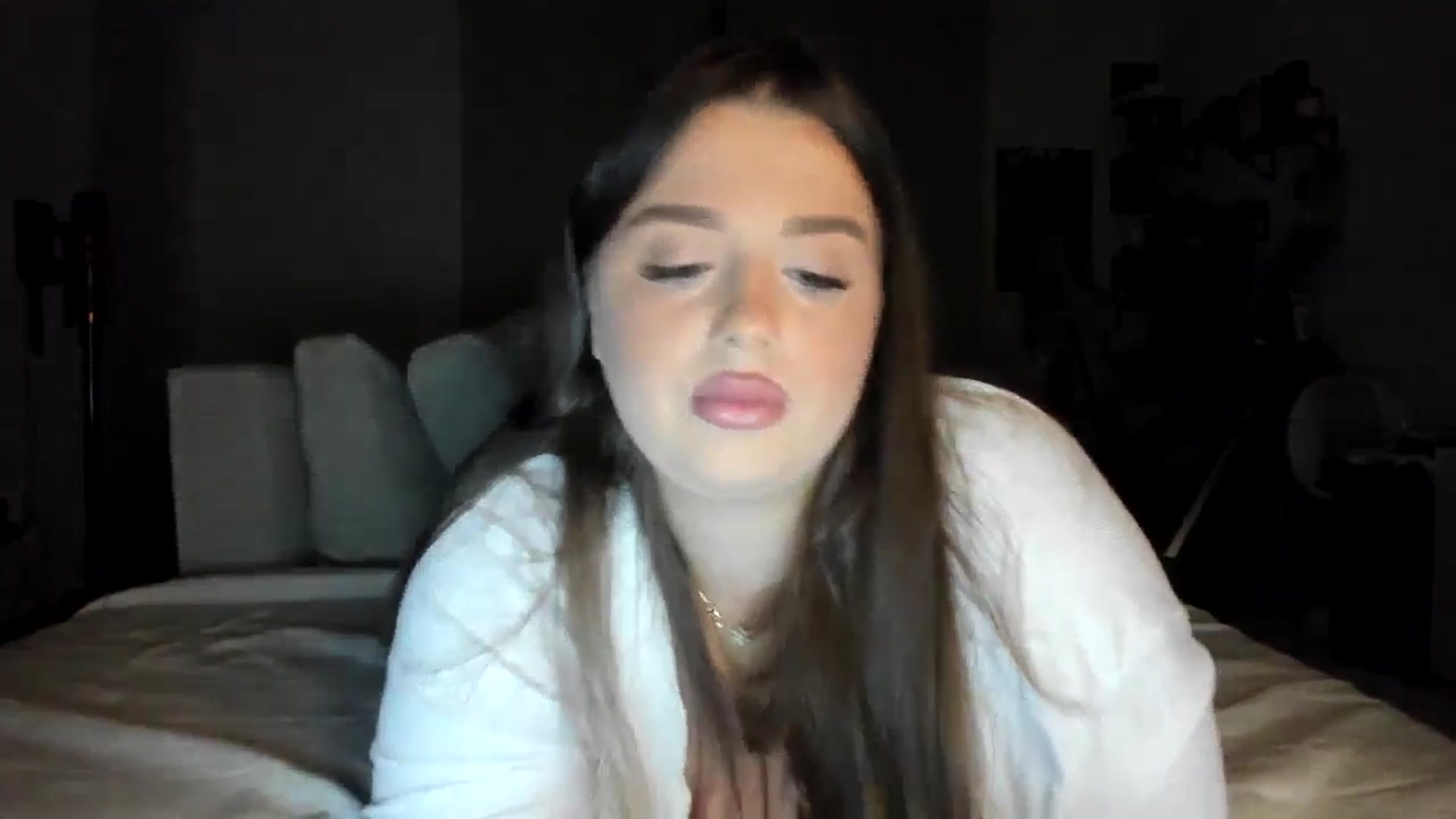 Gallery image thumbnail from IamAlishaBaby's myfreecams stream on, 09/23/2024, 20:40 image 13 of 20
