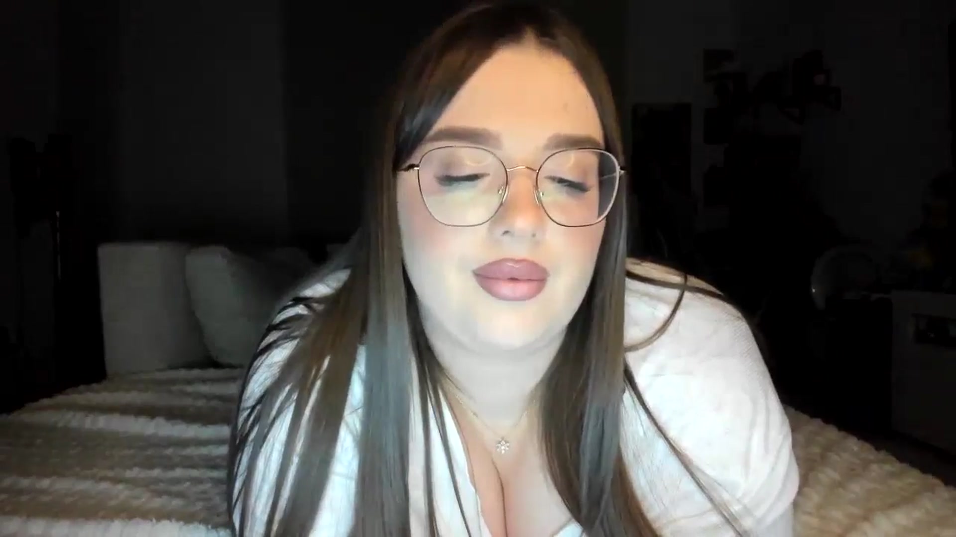 Gallery image thumbnail from IamAlishaBaby's myfreecams stream on, 11/17/2024, 23:42 image 10 of 20