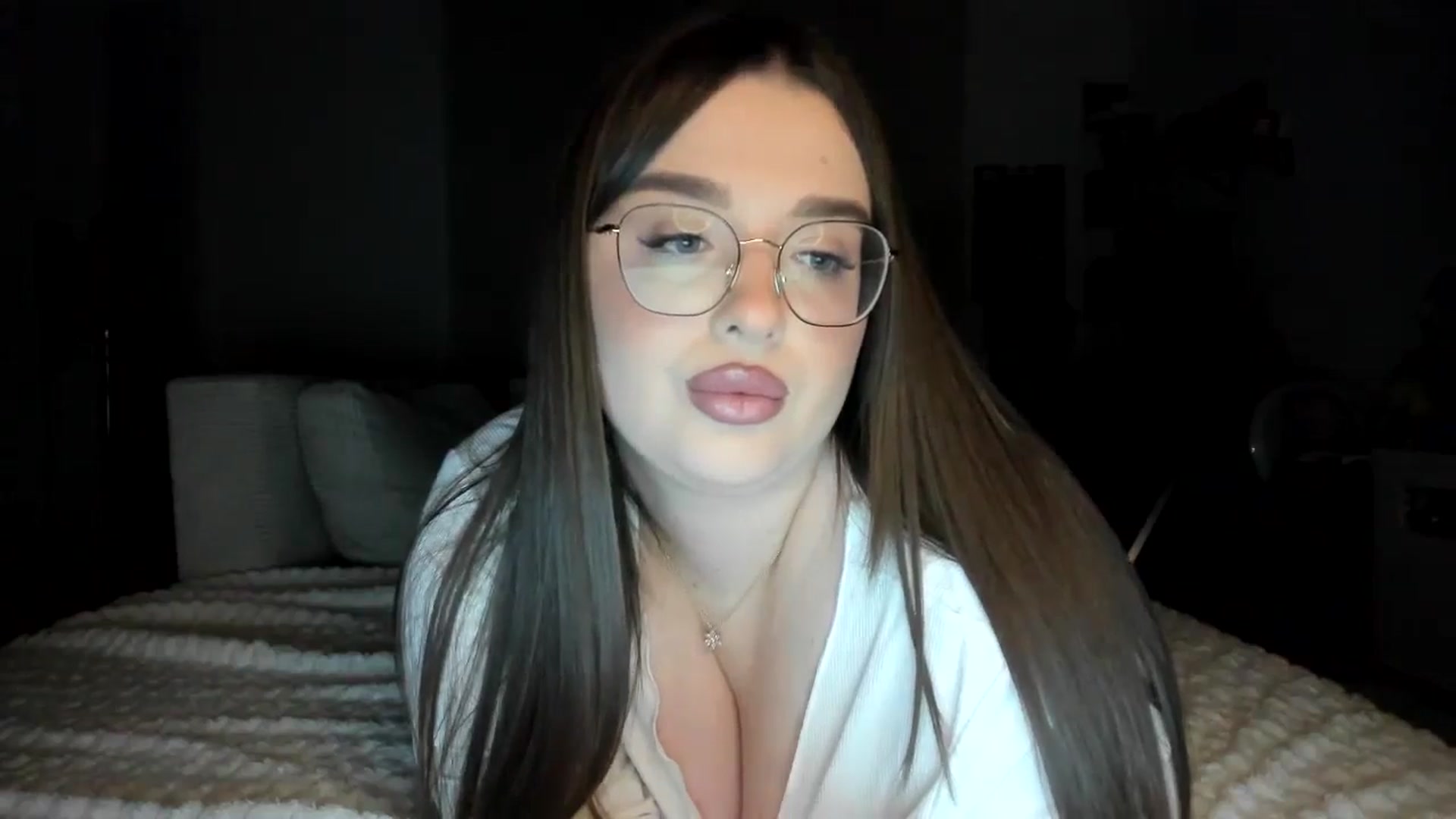 Gallery image thumbnail from IamAlishaBaby's myfreecams stream on, 11/17/2024, 23:42 image 5 of 20