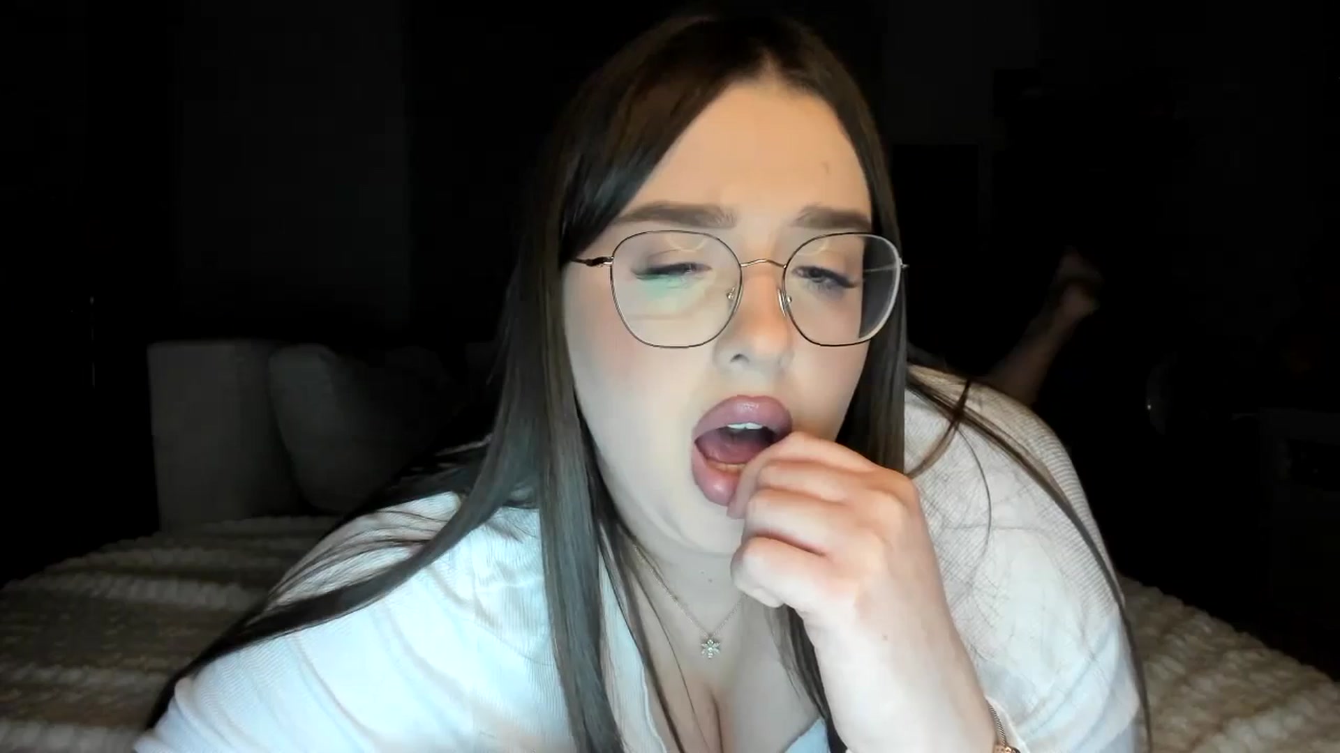 Gallery image thumbnail from IamAlishaBaby's myfreecams stream on, 11/17/2024, 23:42 image 9 of 20