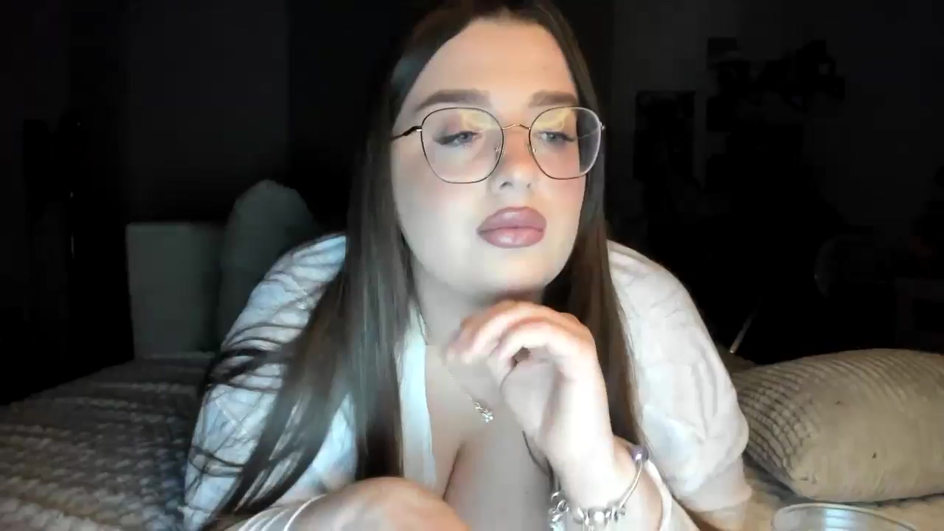 Gallery image thumbnail from IamAlishaBaby's myfreecams stream on, 11/19/2024, 24:56 image 5 of 20