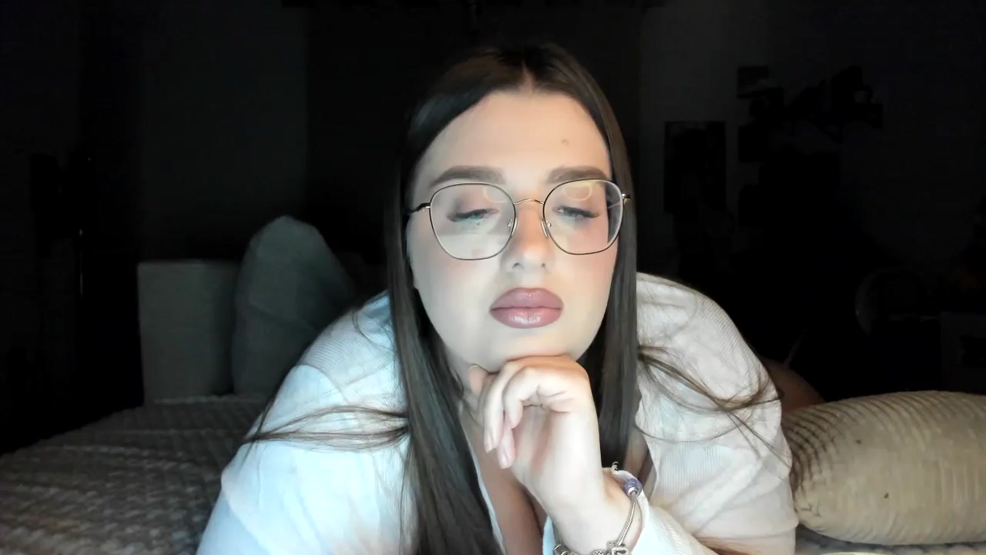 Gallery image thumbnail from IamAlishaBaby's myfreecams stream on, 11/19/2024, 24:56 image 1 of 20