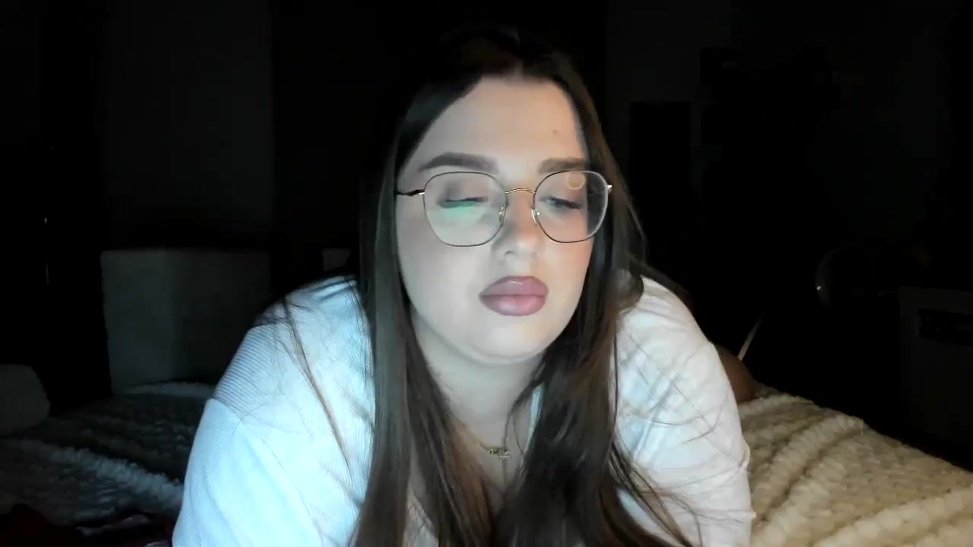 Gallery image thumbnail from IamAlishaBaby's myfreecams stream on, 11/19/2024, 02:10 image 17 of 20