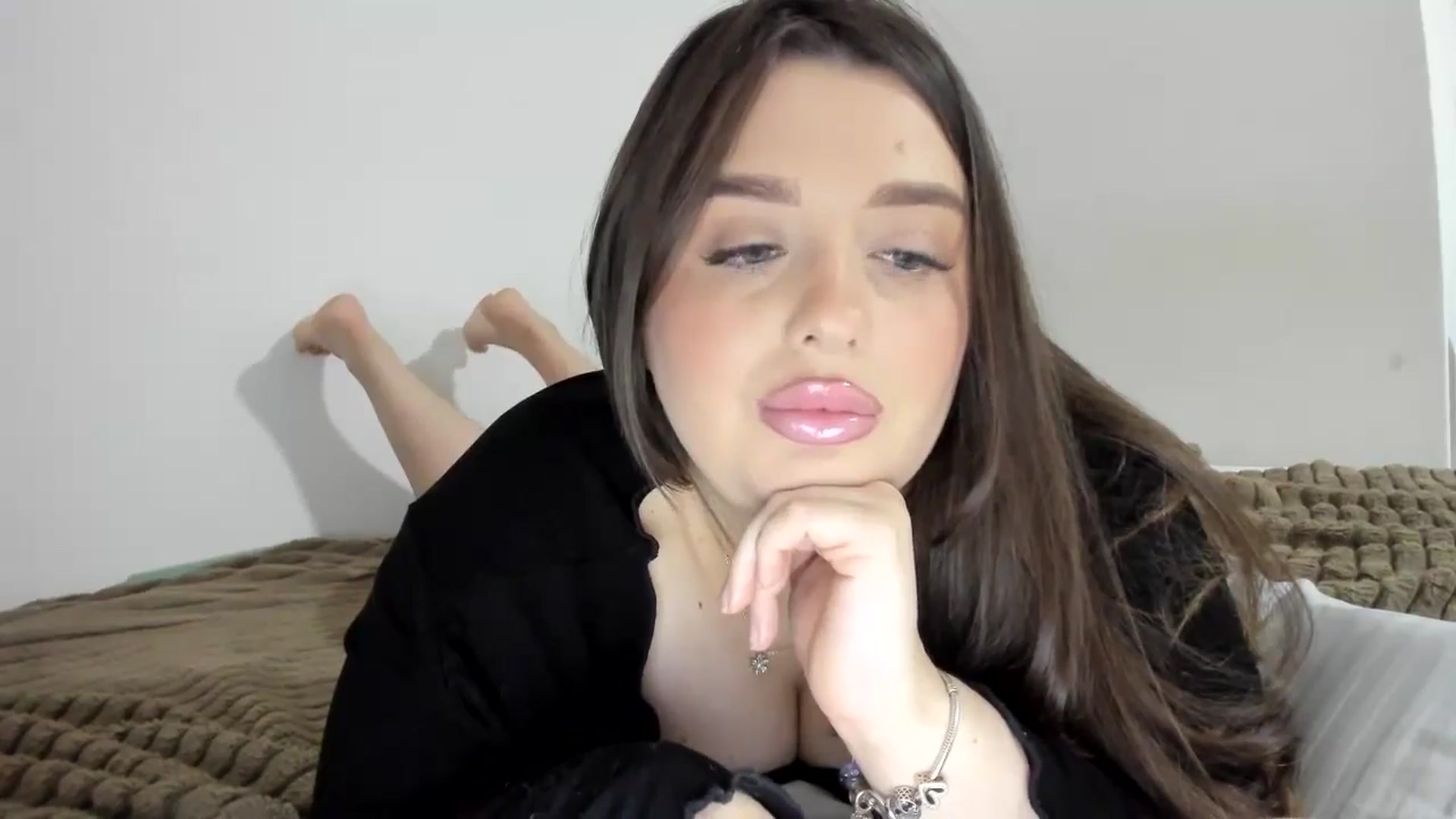 Gallery image thumbnail from IamAlishaBaby's myfreecams stream on, 11/25/2024, 18:12 image 16 of 20