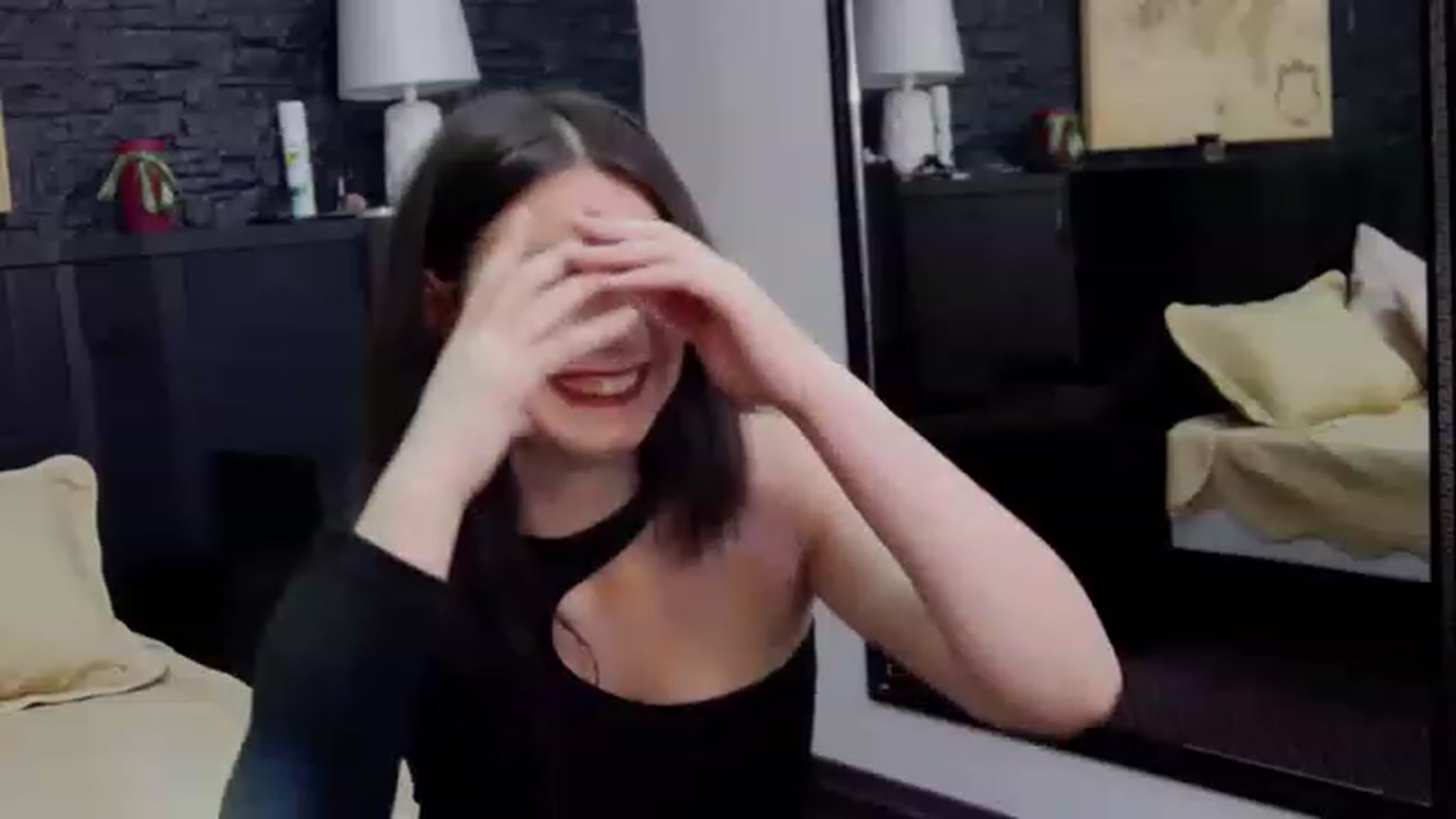 Gallery image thumbnail from IamAzaleea's myfreecams stream on, 03/20/2023, 16:03 image 17 of 20
