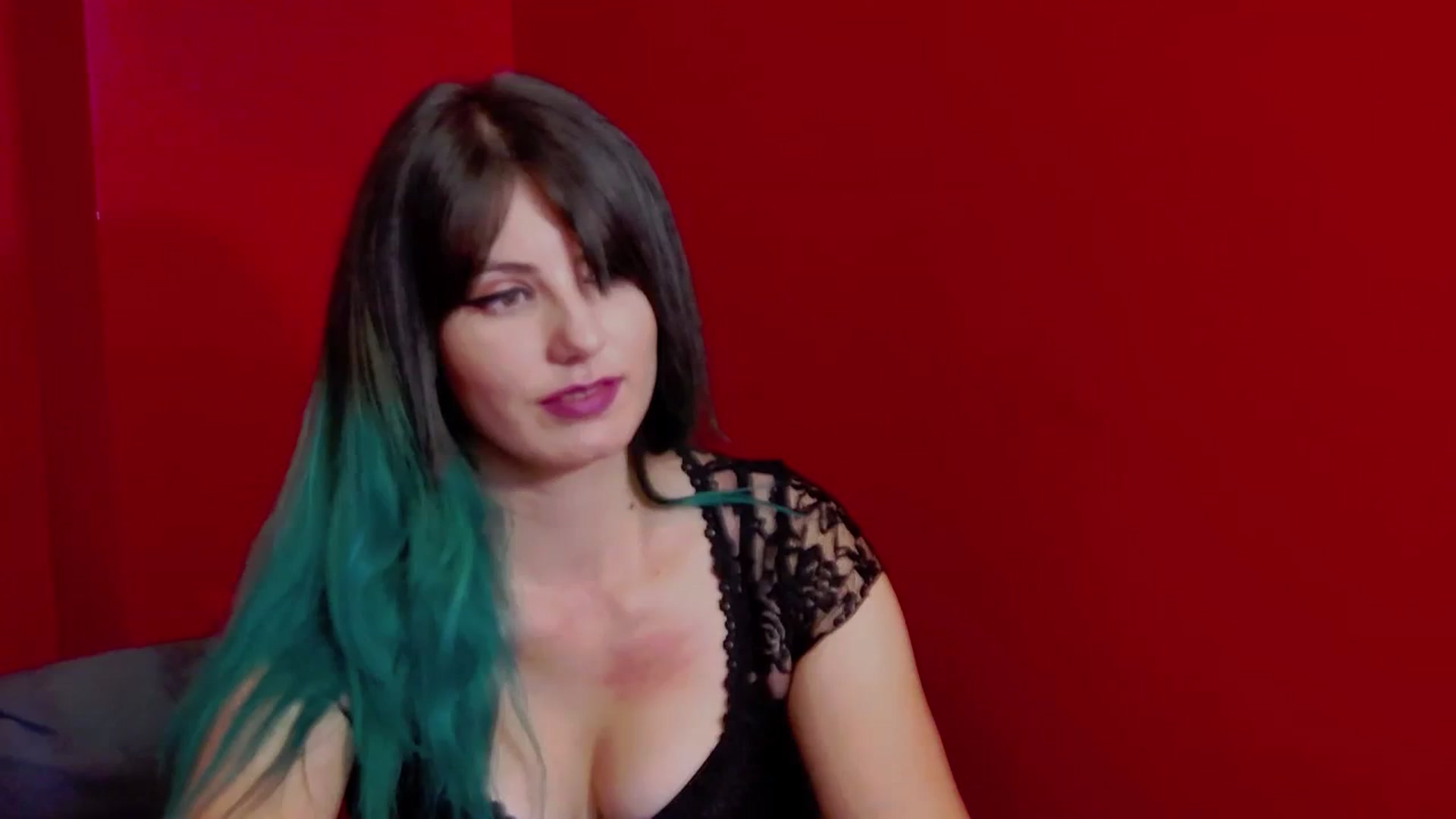 Gallery image thumbnail from IamAzaleea's myfreecams stream on, 08/13/2023, 03:31 image 12 of 20