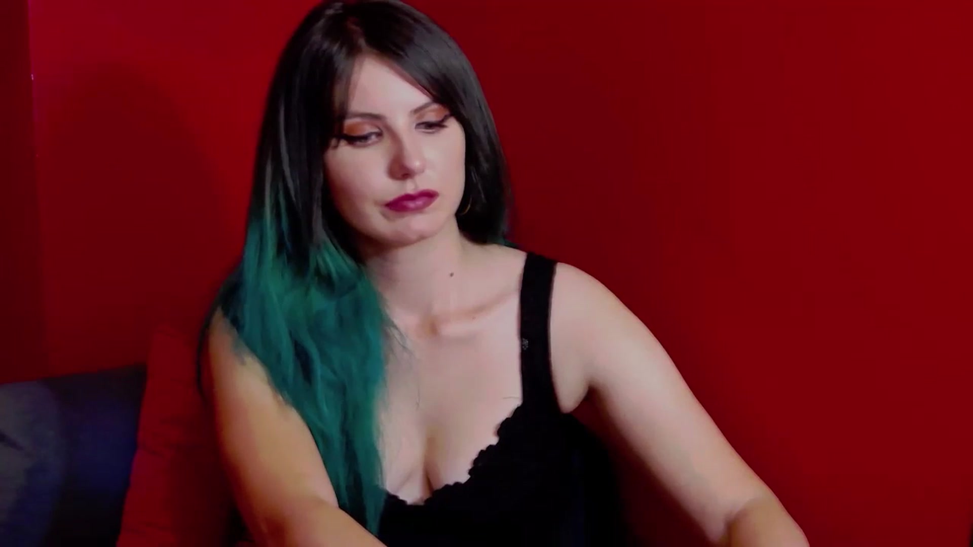 Gallery image thumbnail from IamAzaleea's myfreecams stream on, 08/14/2023, 24:00 image 9 of 20