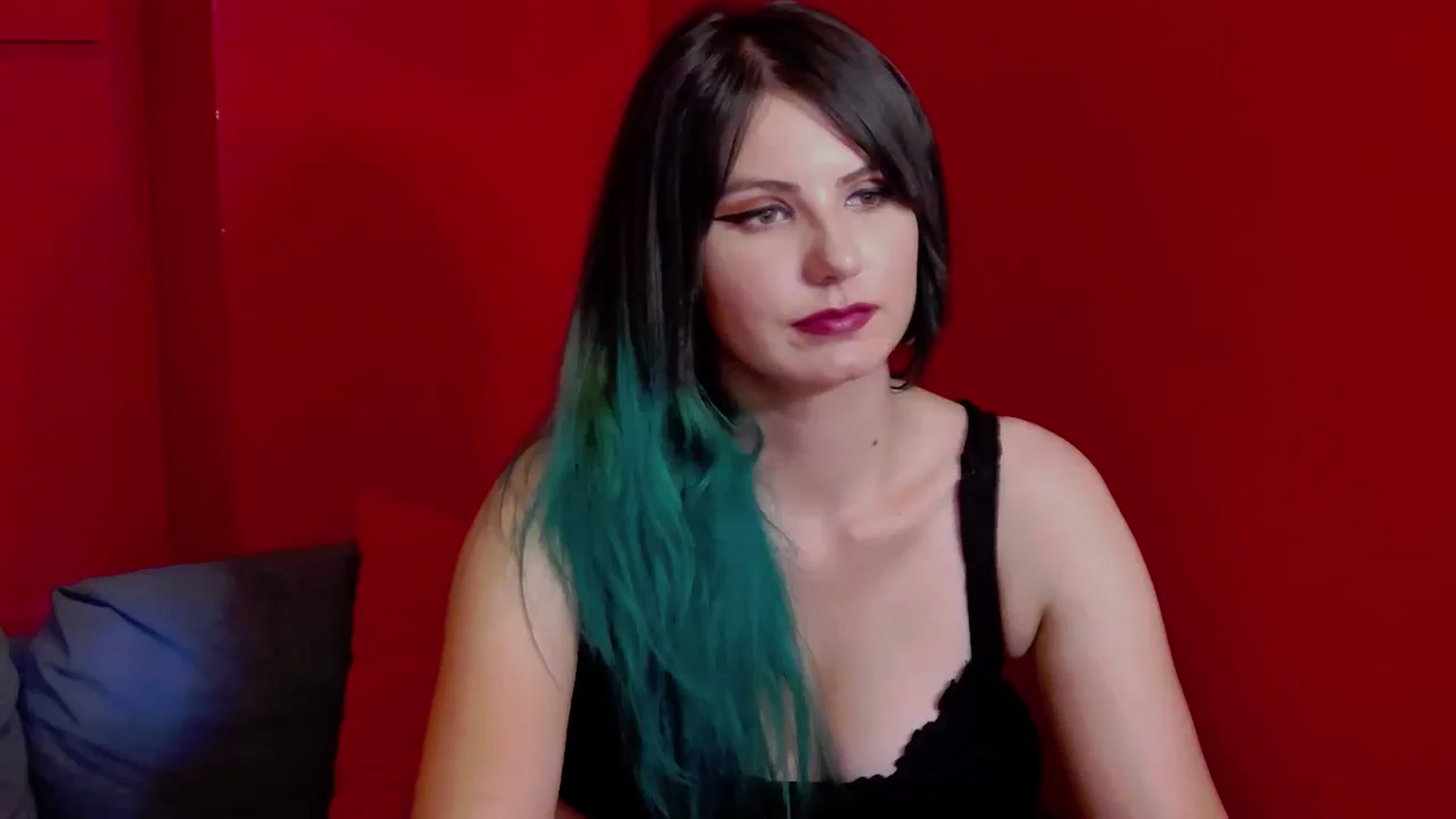 Gallery image thumbnail from IamAzaleea's myfreecams stream on, 08/14/2023, 03:20 image 16 of 20