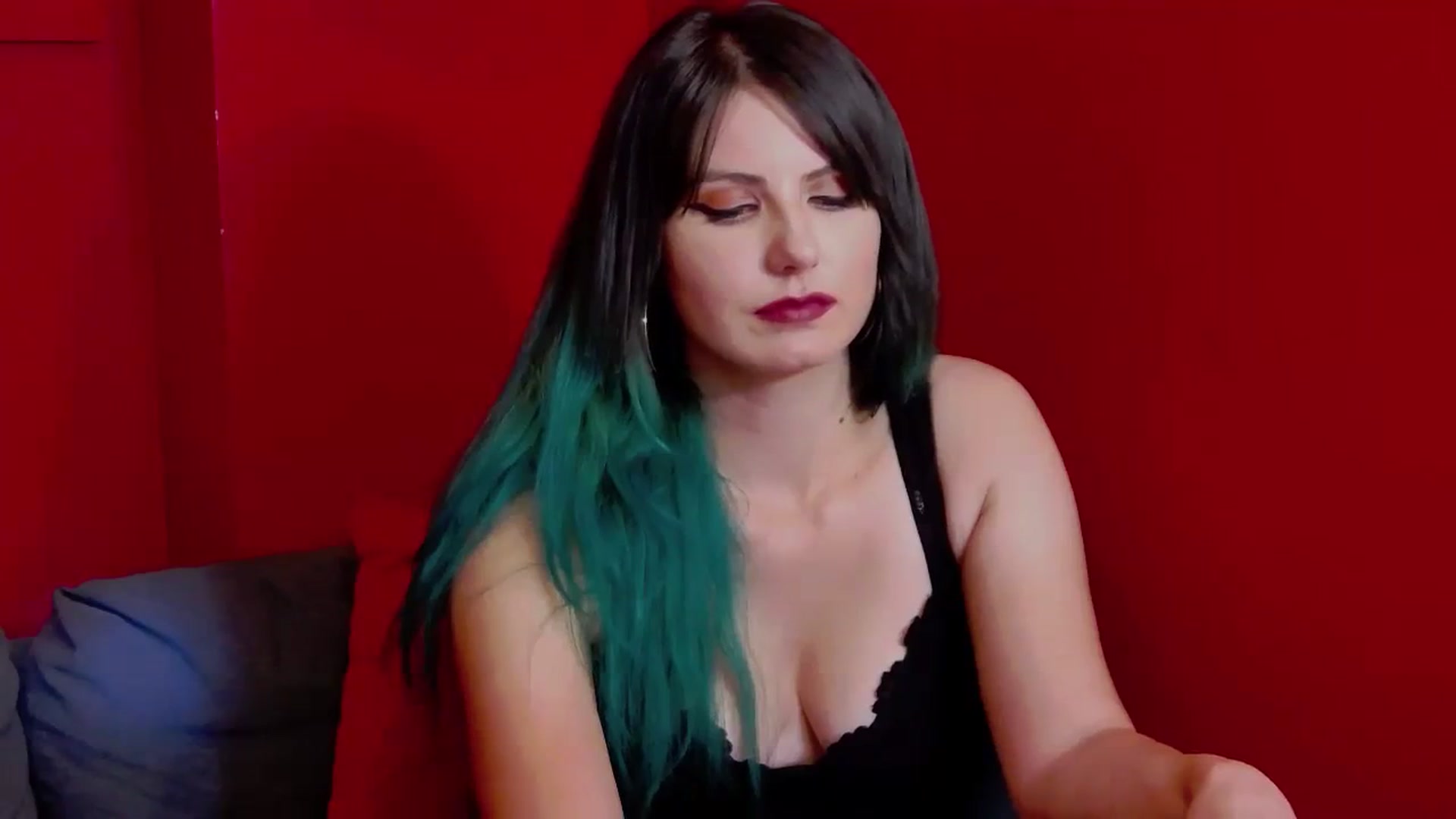 Gallery image thumbnail from IamAzaleea's myfreecams stream on, 08/14/2023, 03:20 image 3 of 20