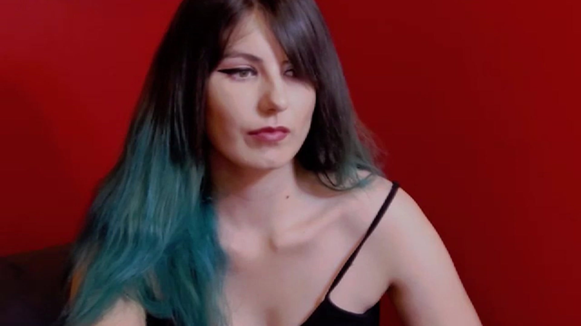 Gallery image thumbnail from IamAzaleea's myfreecams stream on, 08/22/2023, 23:12 image 7 of 20