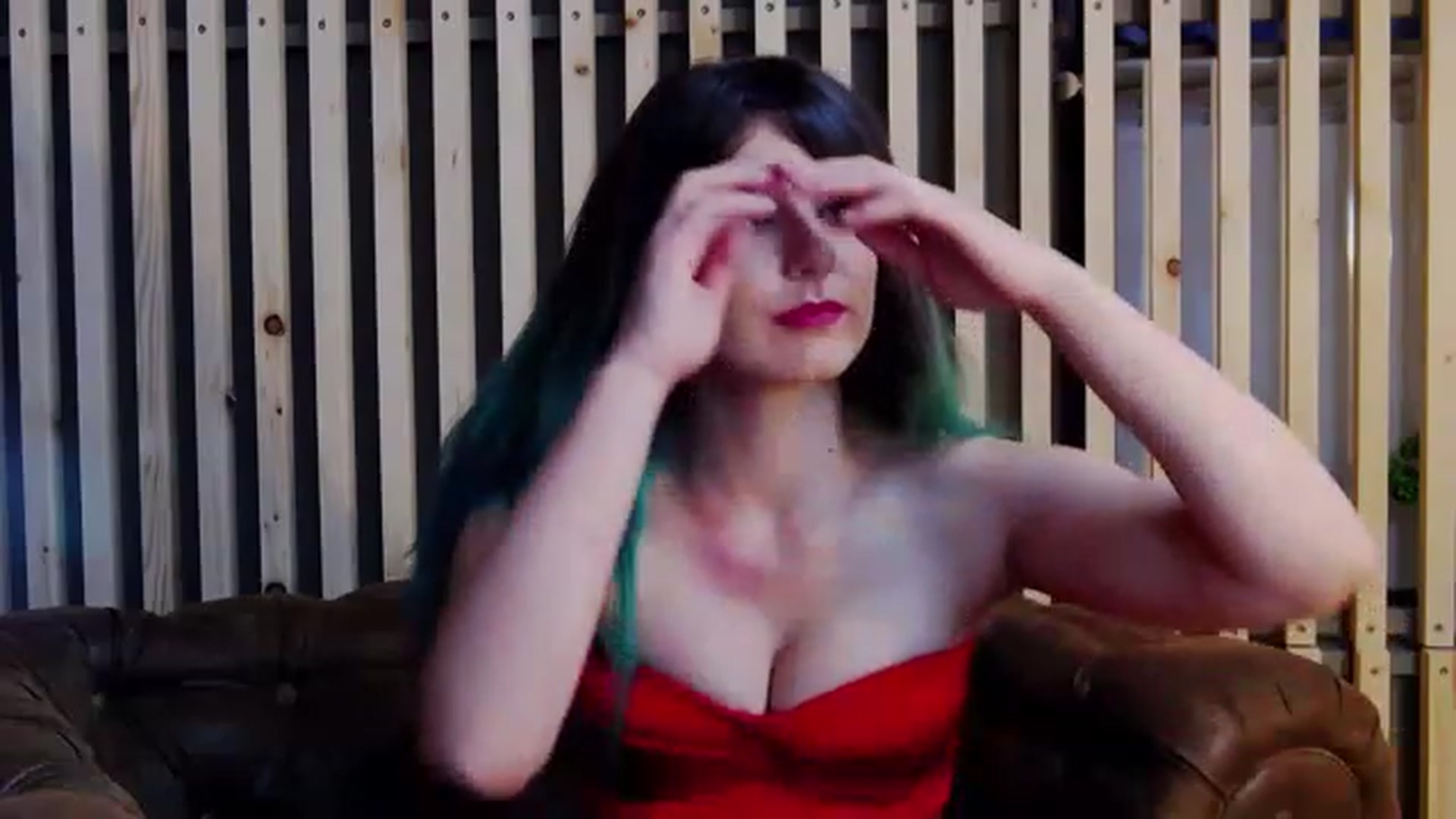 Gallery image thumbnail from IamAzaleea's myfreecams stream on, 08/27/2023, 21:20 image 19 of 20