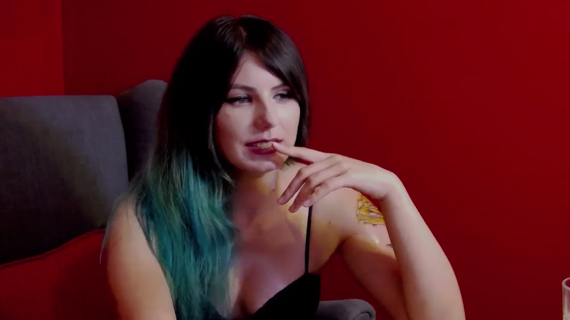 Gallery image thumbnail from IamAzaleea's myfreecams stream on, 09/16/2023, 23:54 image 17 of 20