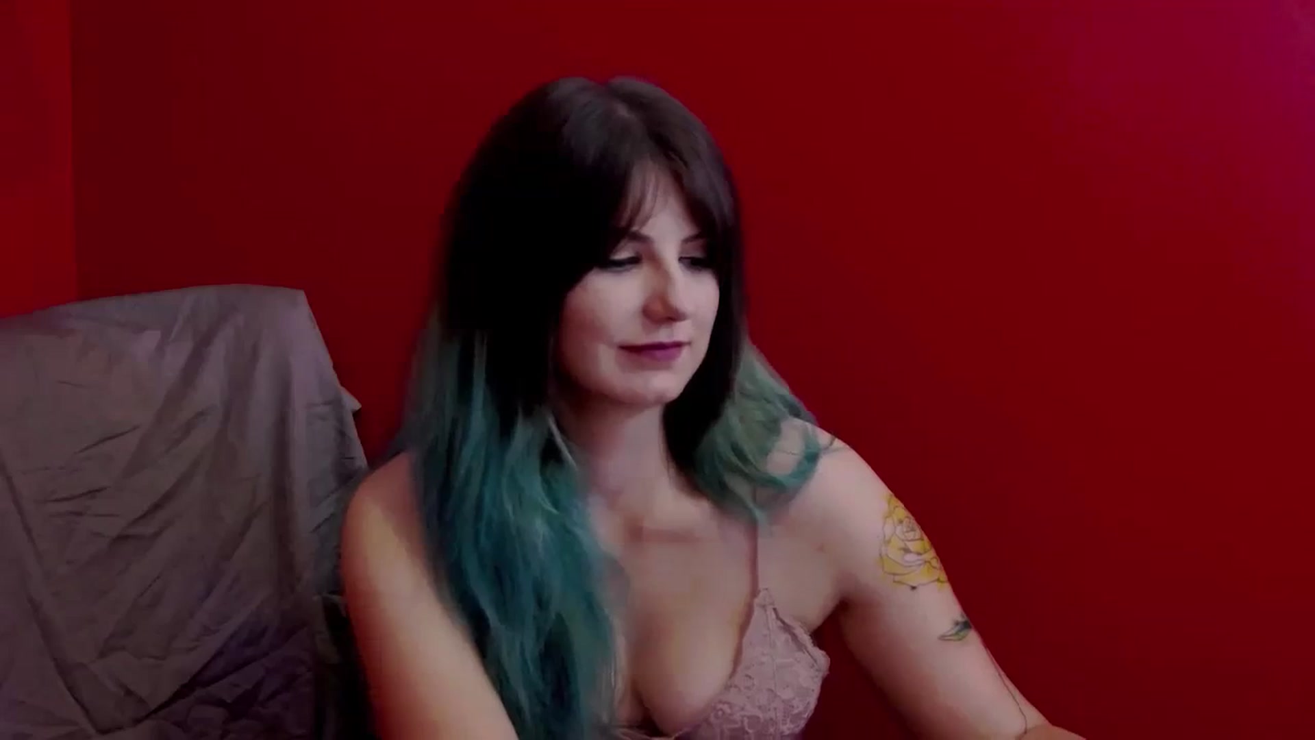 Gallery image thumbnail from IamAzaleea's myfreecams stream on, 09/19/2023, 20:21 image 3 of 20